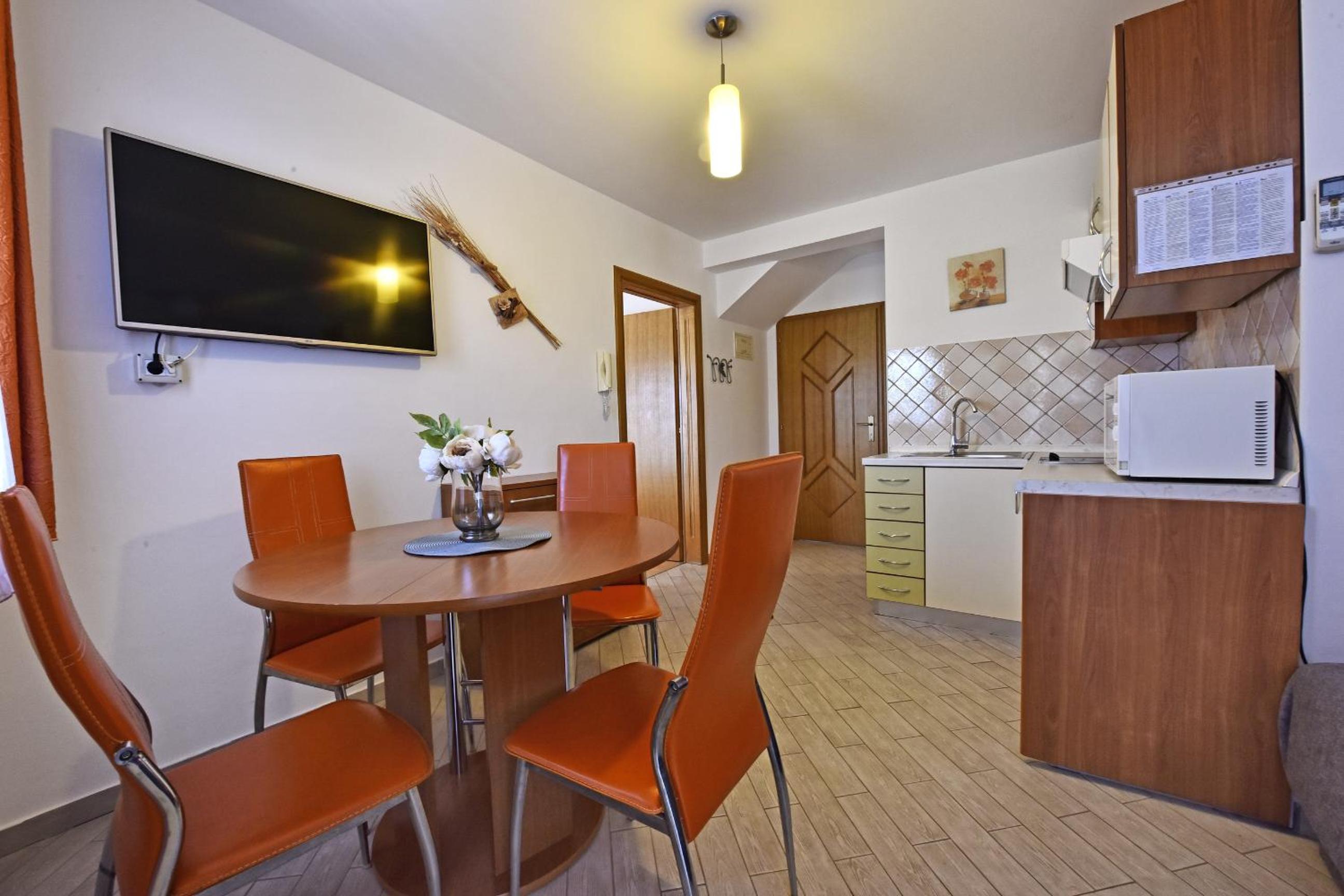 Tomic Apartments - Property Image 42