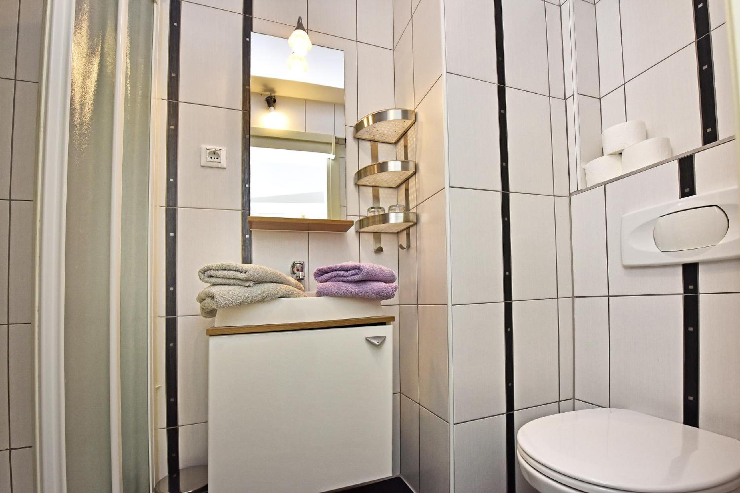 Tomic Apartments - Property Image 4