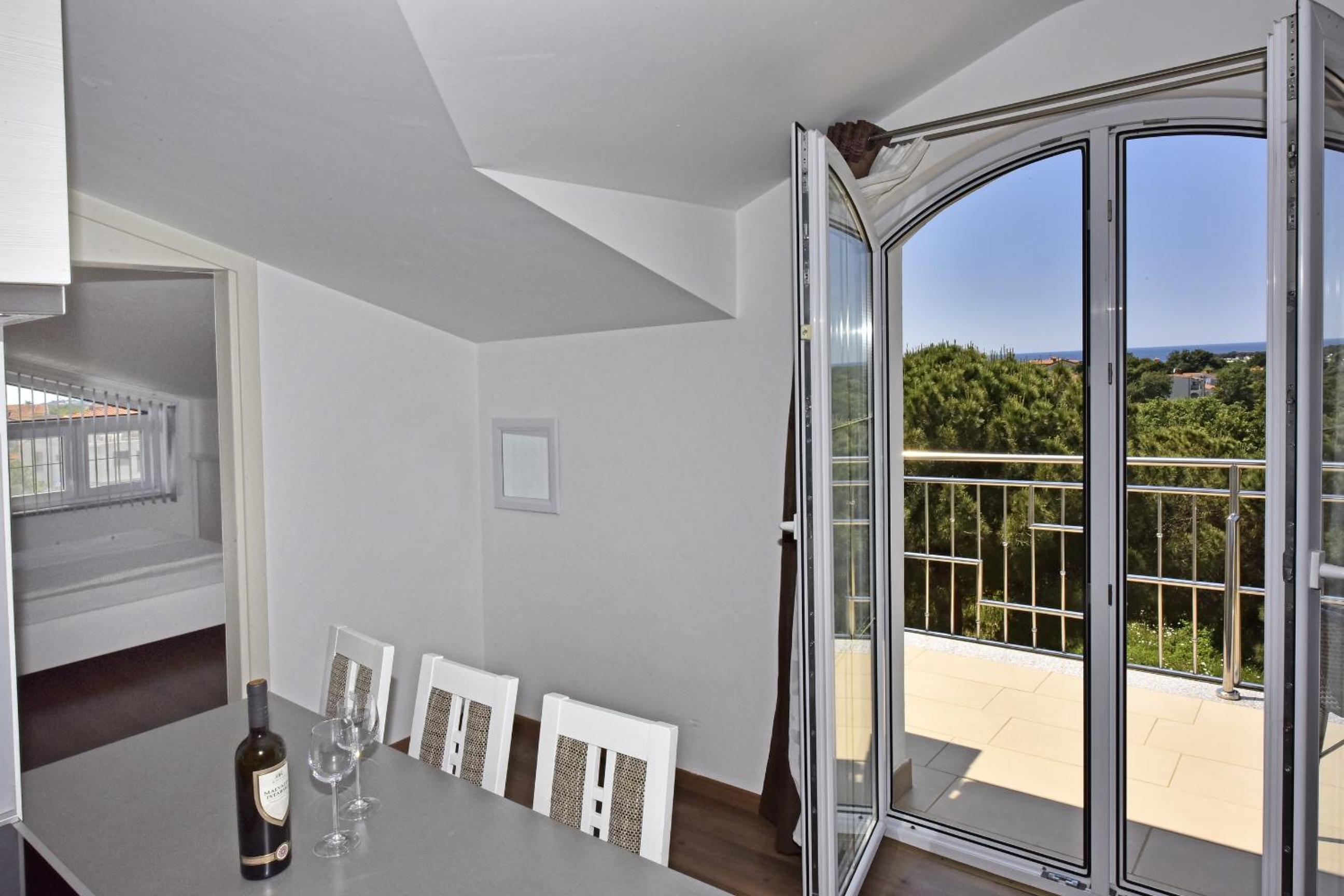 Tomic Apartments - Property Image 2