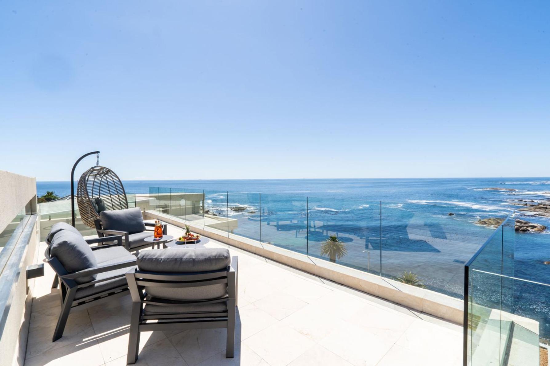 Azamara Luxury Villa - Camps Bay view 4