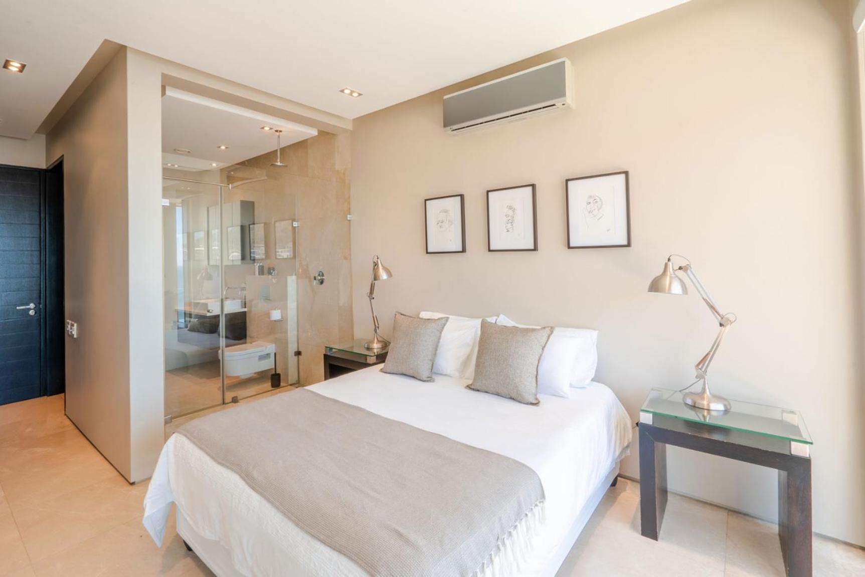 Azamara Luxury Villa - Camps Bay view 5