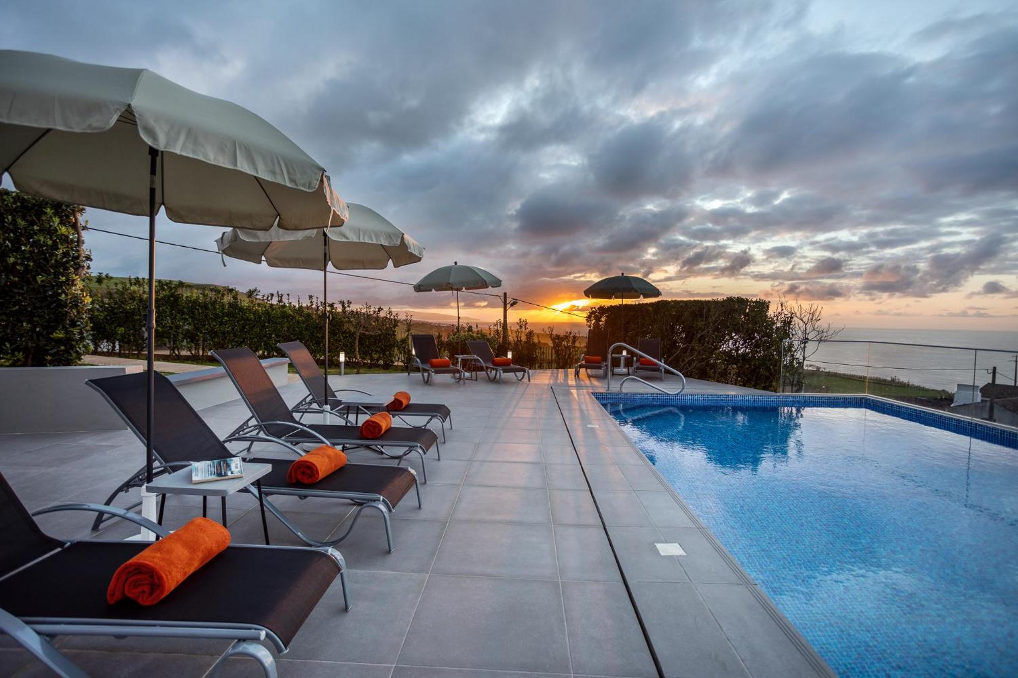 Photo 195