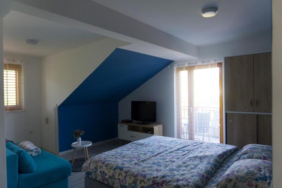 Apartments Ena