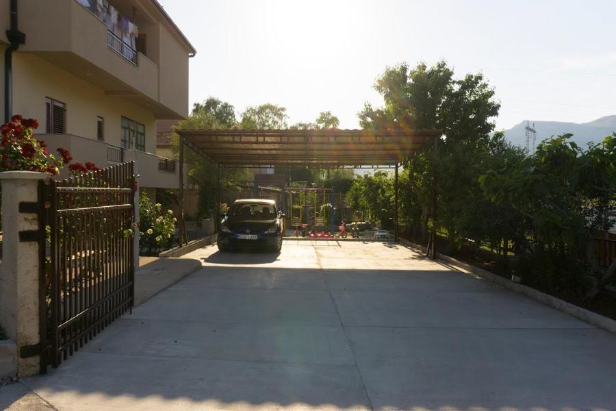 Apartments Ena