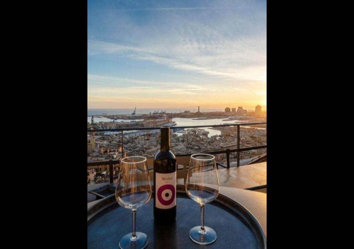 ALTIDO Exclusive Flat for 8, with Stunning City and SeaView view 4