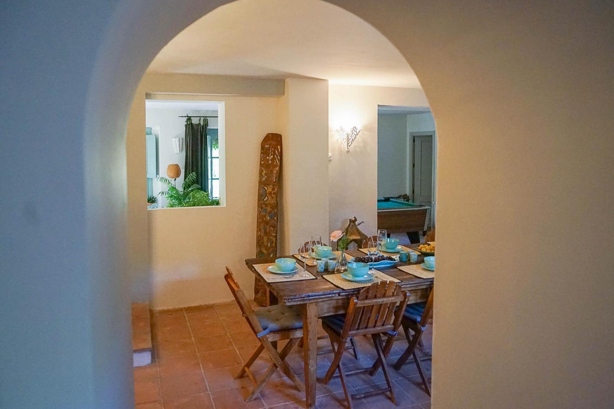 dining