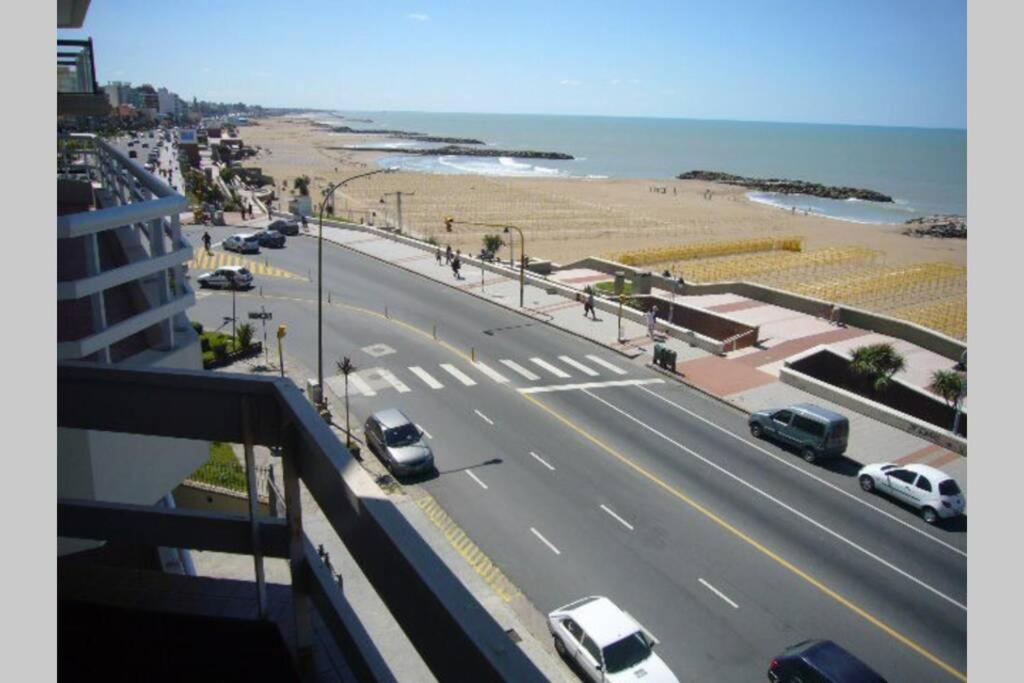 La Perla frente al mar
