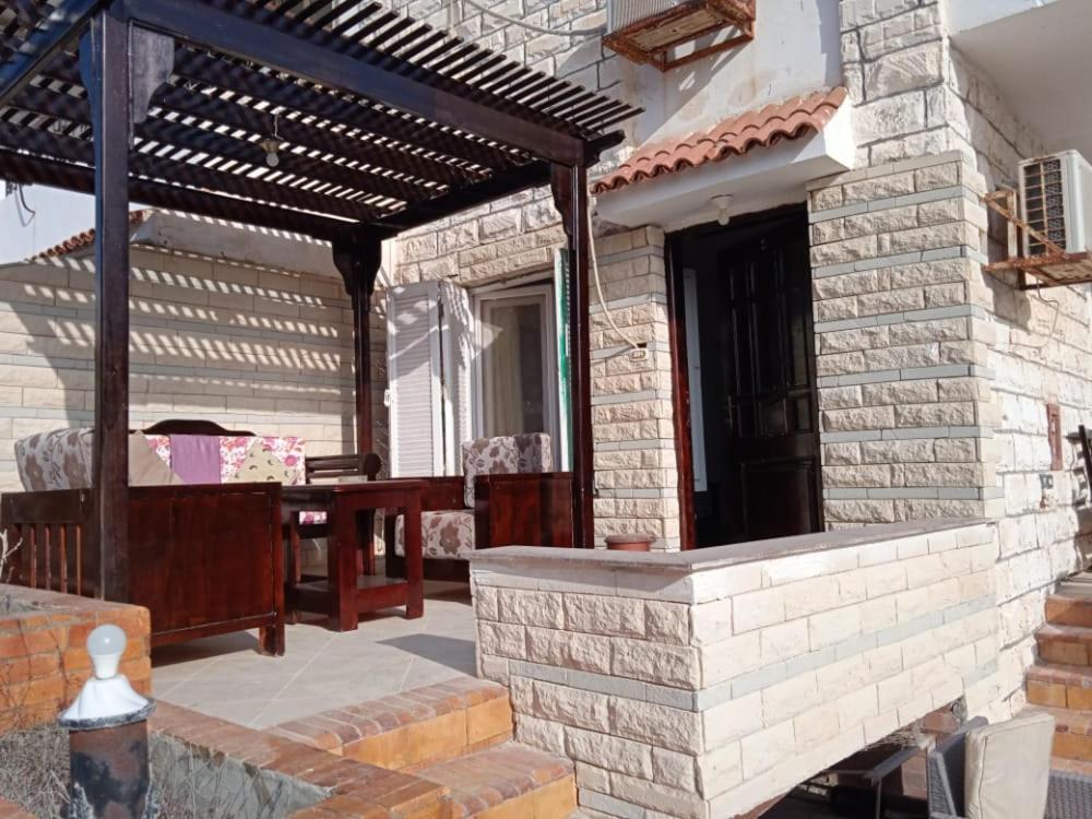 STUDIO 3 Chalet2 BY THE POOL SEA VIEW 114 GREEN BEACH