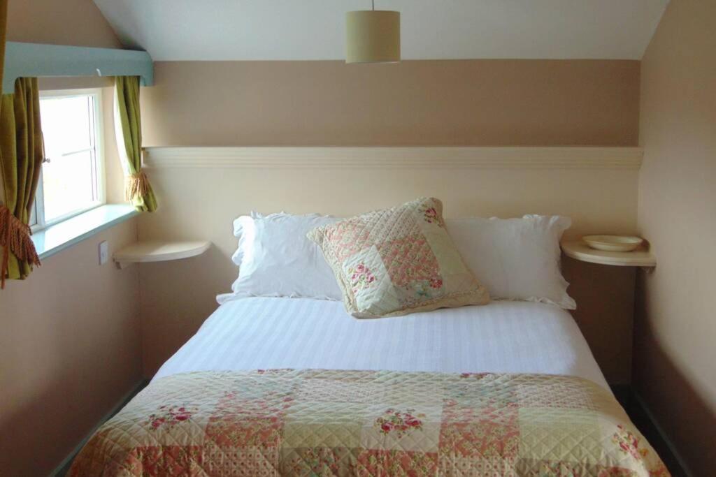Cecil's Cottage, Ballynary, Buncrana by Wild Atlantic Wanderer, photo 10