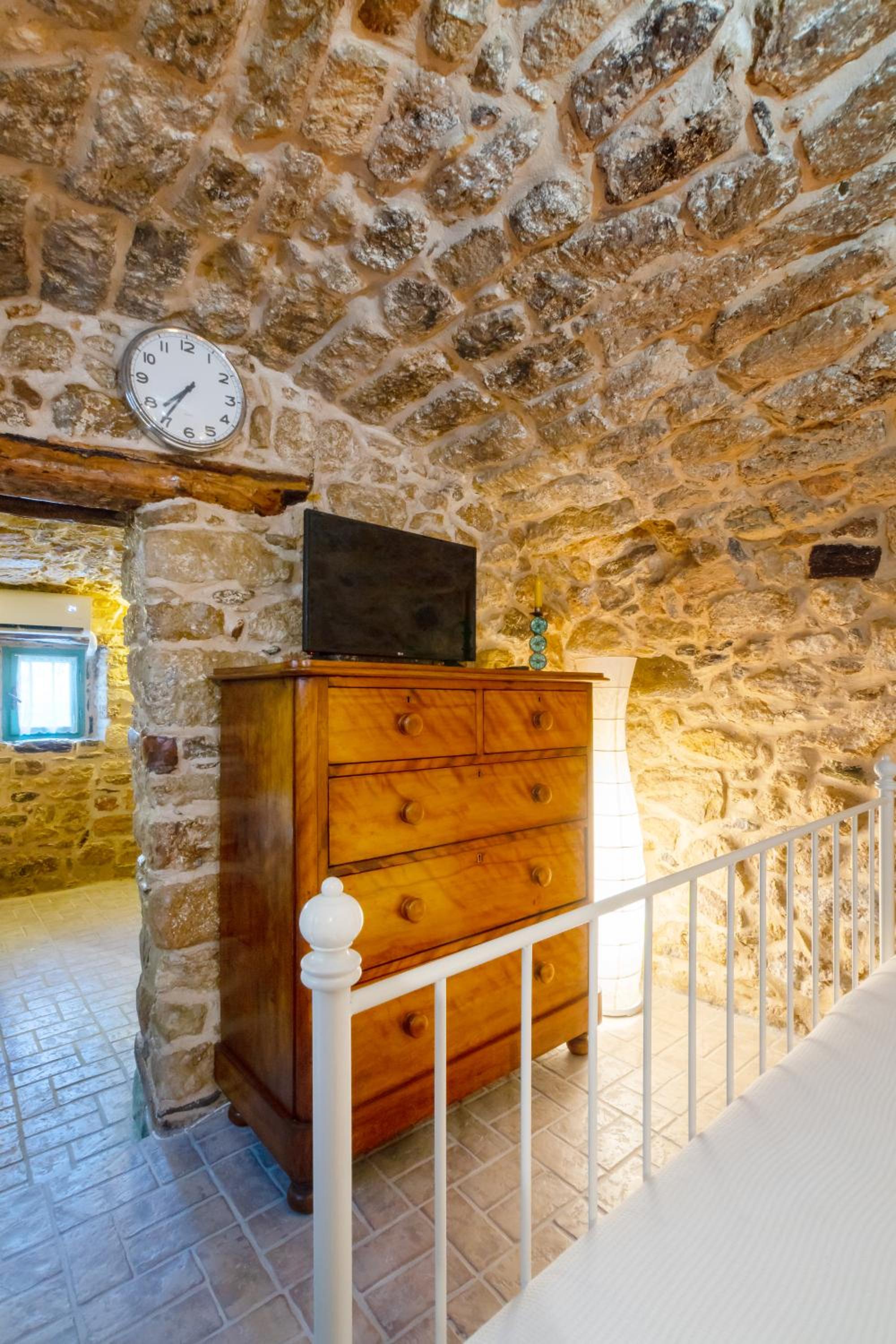 Diamante Stone House