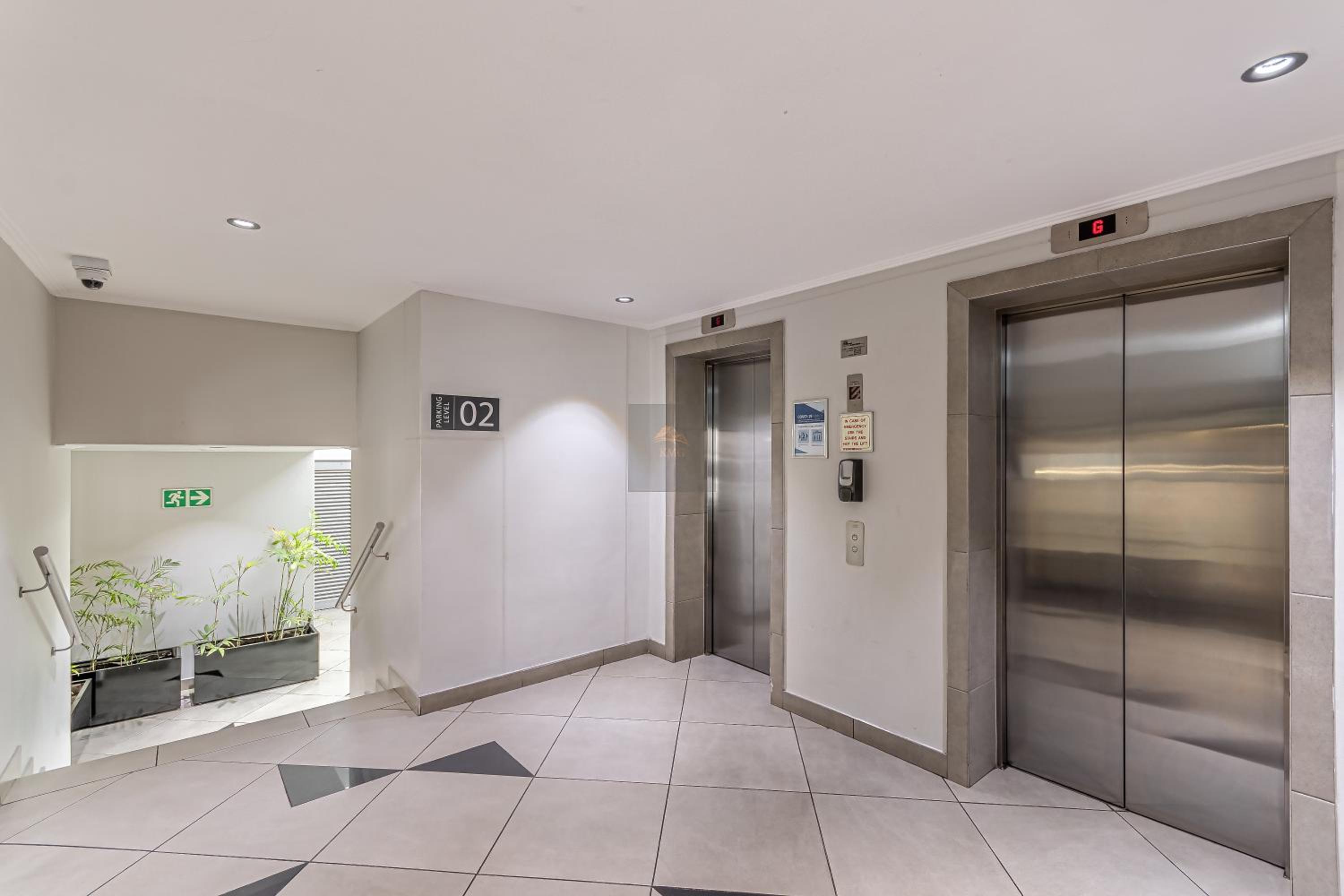 KMG Apartments at The Apex