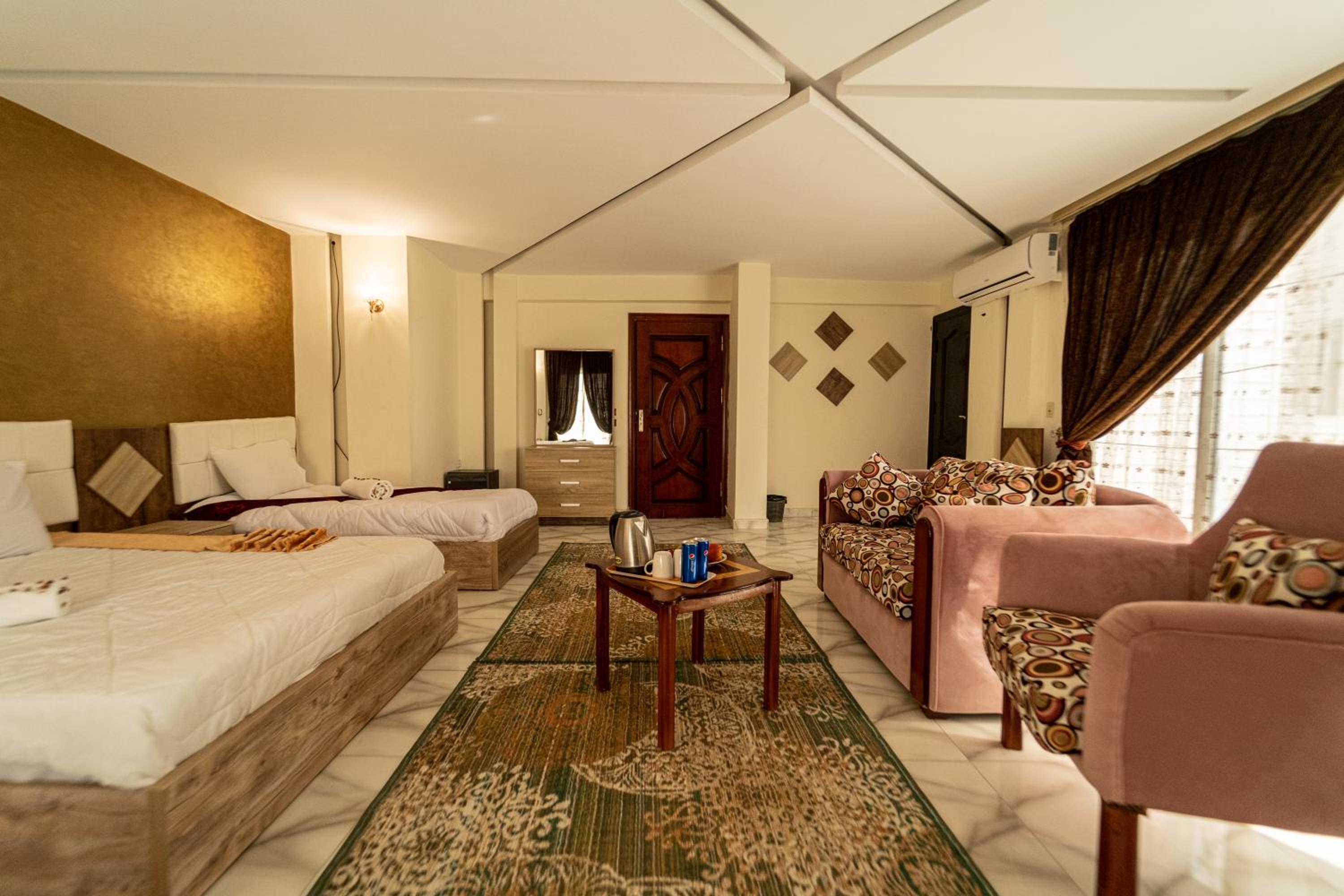 Gardenia Inn Hotel