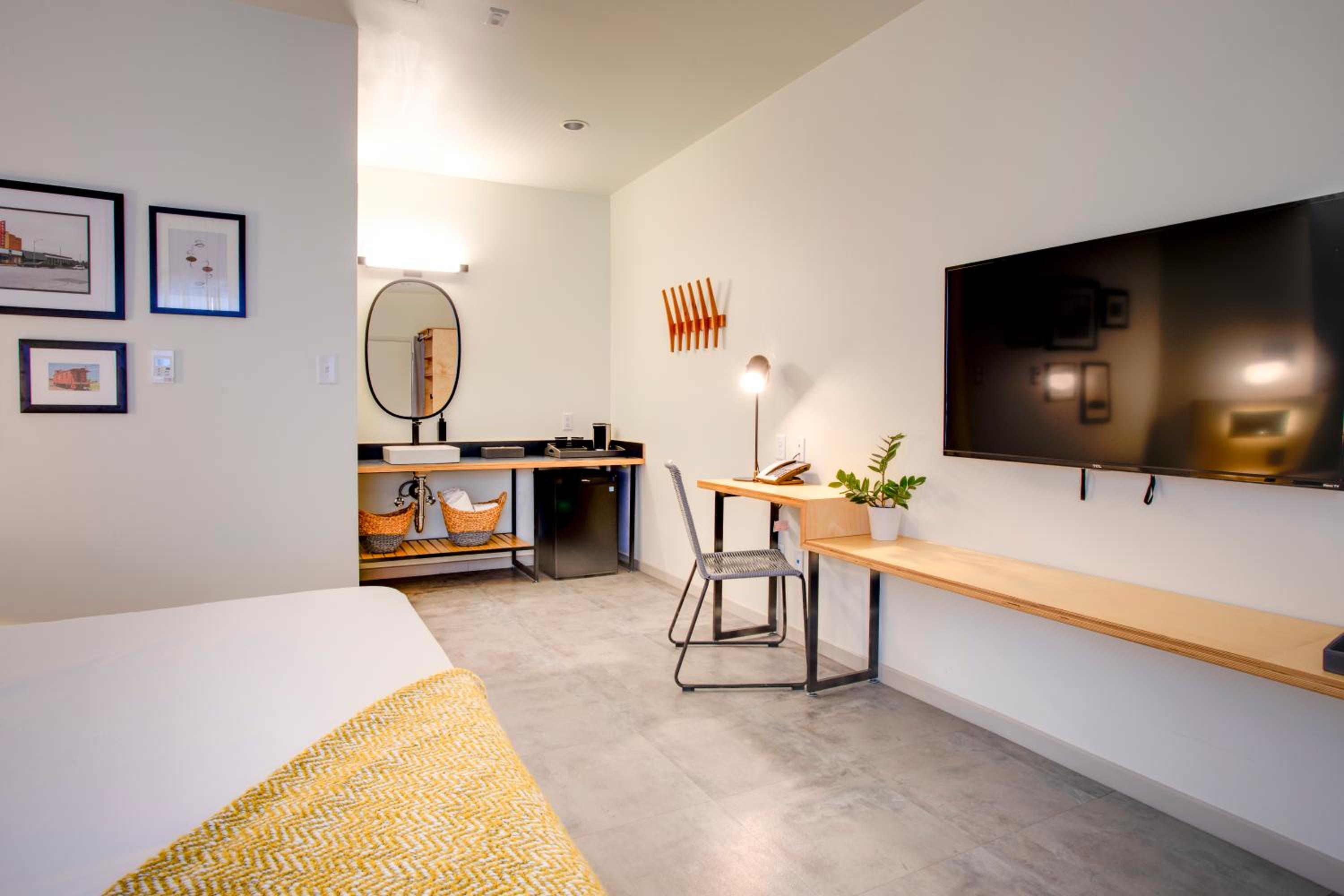 The Monterey Motel