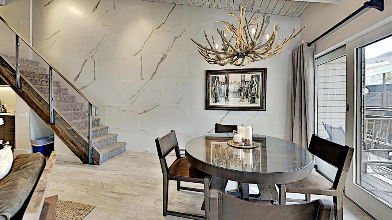 Timberline Condominiums Studio Loft Premier Unit 304 - Property Image 2