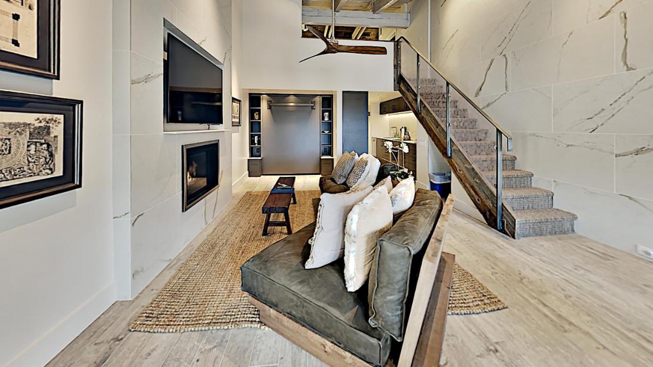 Timberline Condominiums Studio Loft Premier Unit 304 - Property Image 1