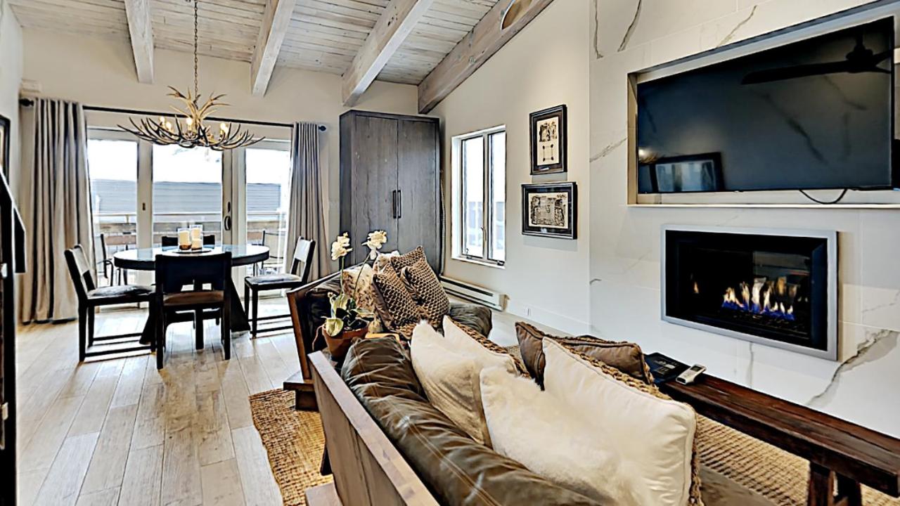 Timberline Condominiums Studio Loft Premier Unit 304 - Property Image 8