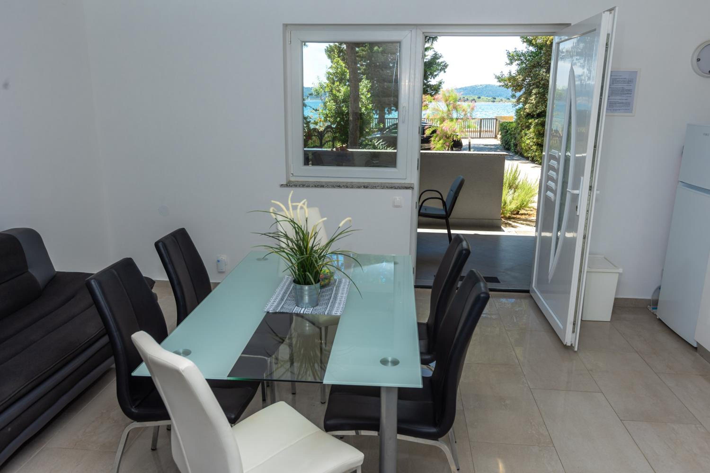 Sea Sound Apartments Rea view 4