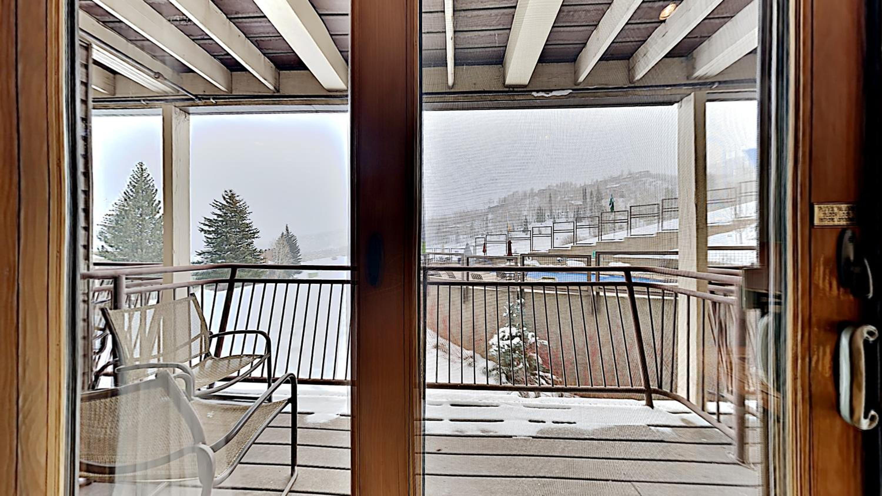 Hotel Timberline Condominiums Studio Deluxe Unit 215 - Image 1