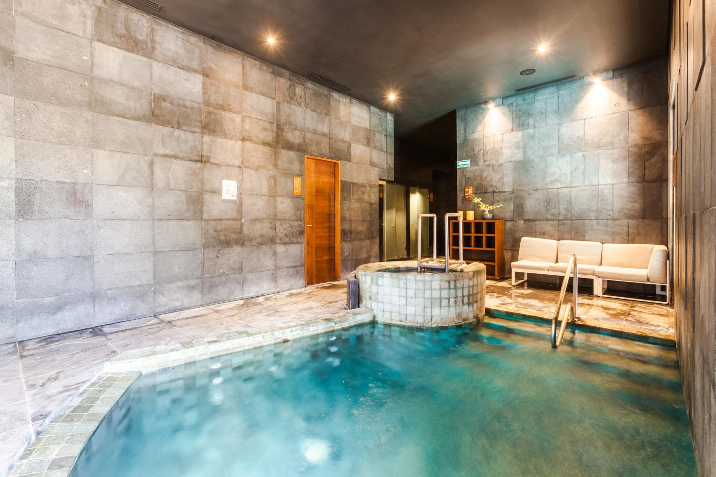 Mexican style studio with free Spa & Gym access view 5