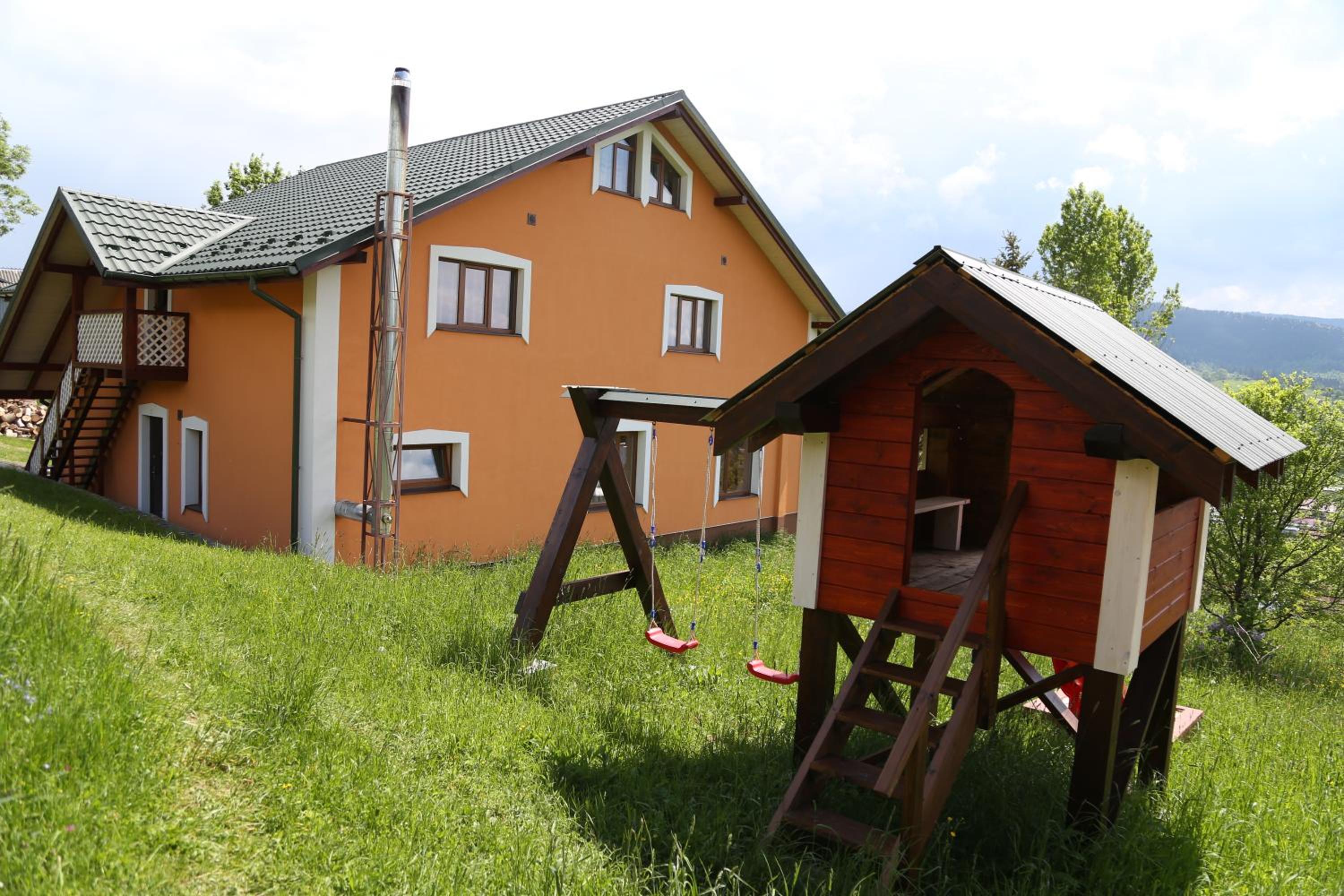 Photo 11