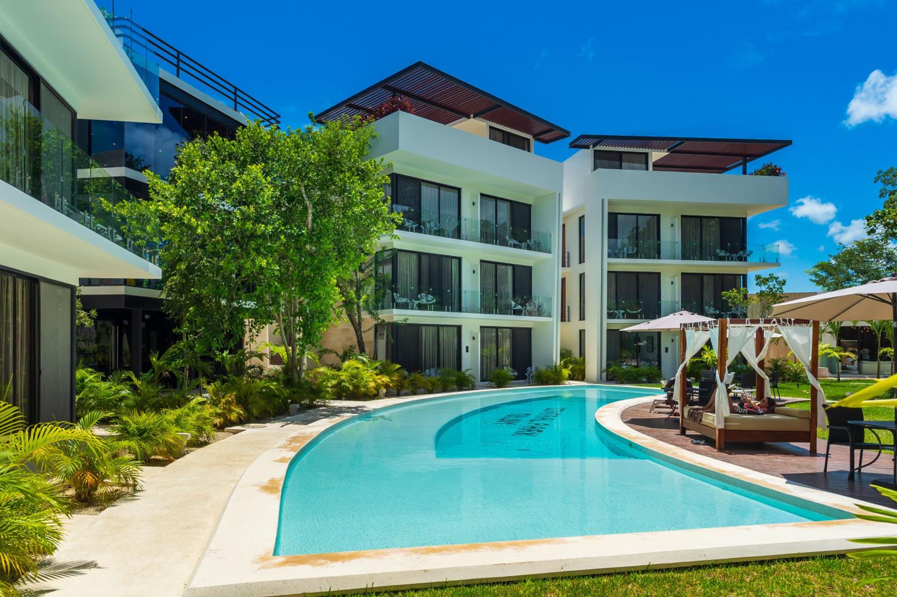 Hotel Mexican style studio with free Spa & Gym access - Image 1