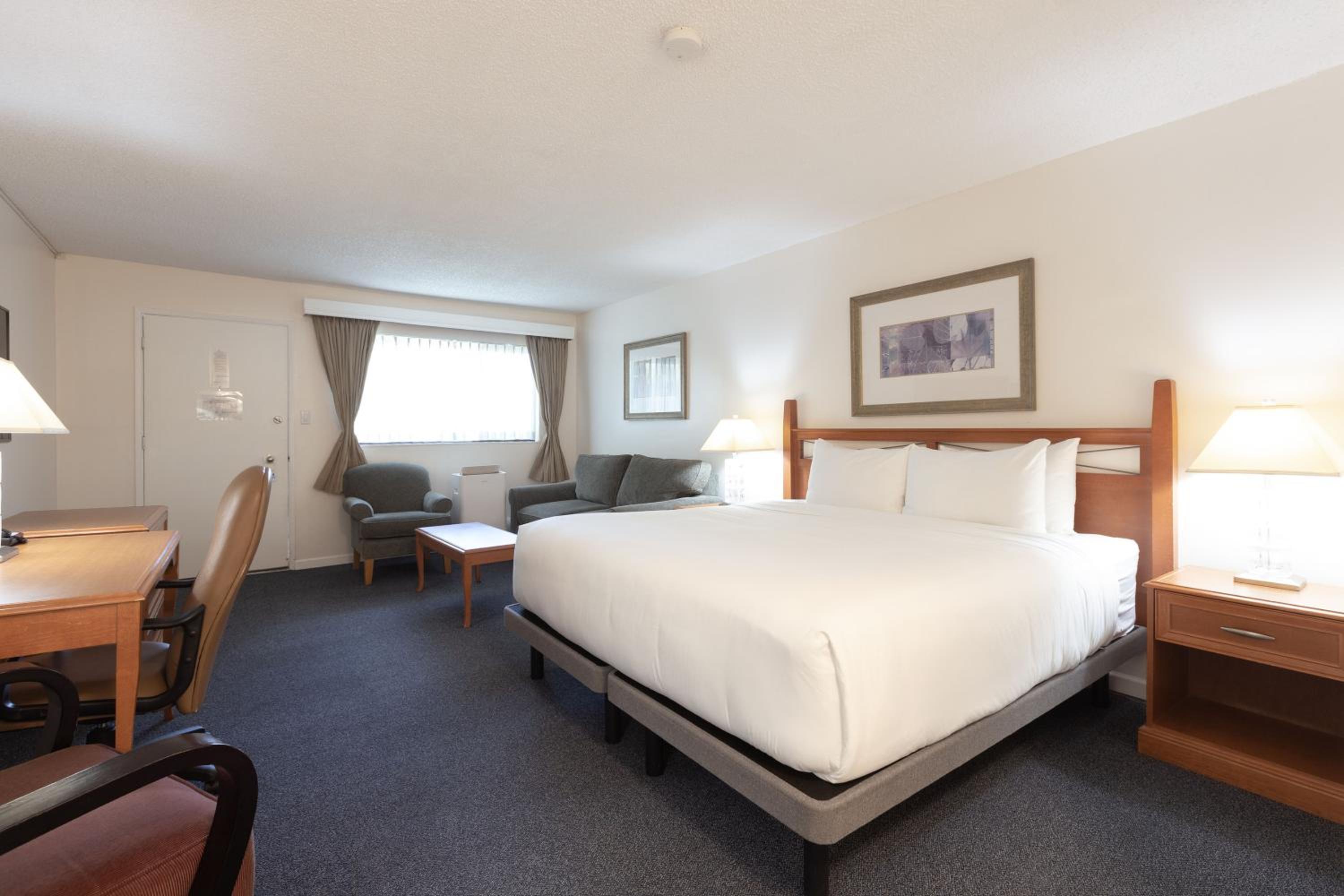 Robin Hood Inn and Suites