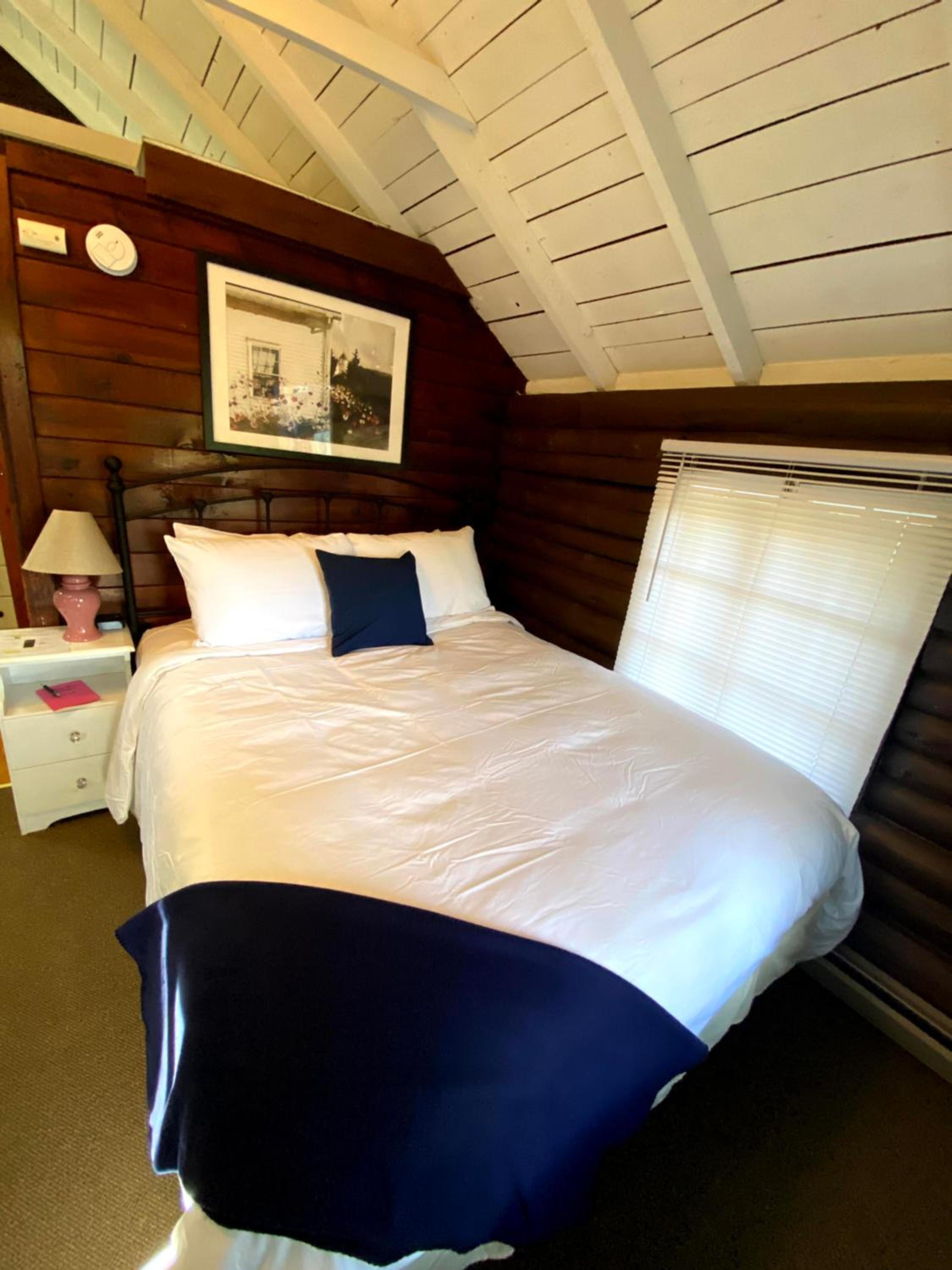 Pine Grove Cottages