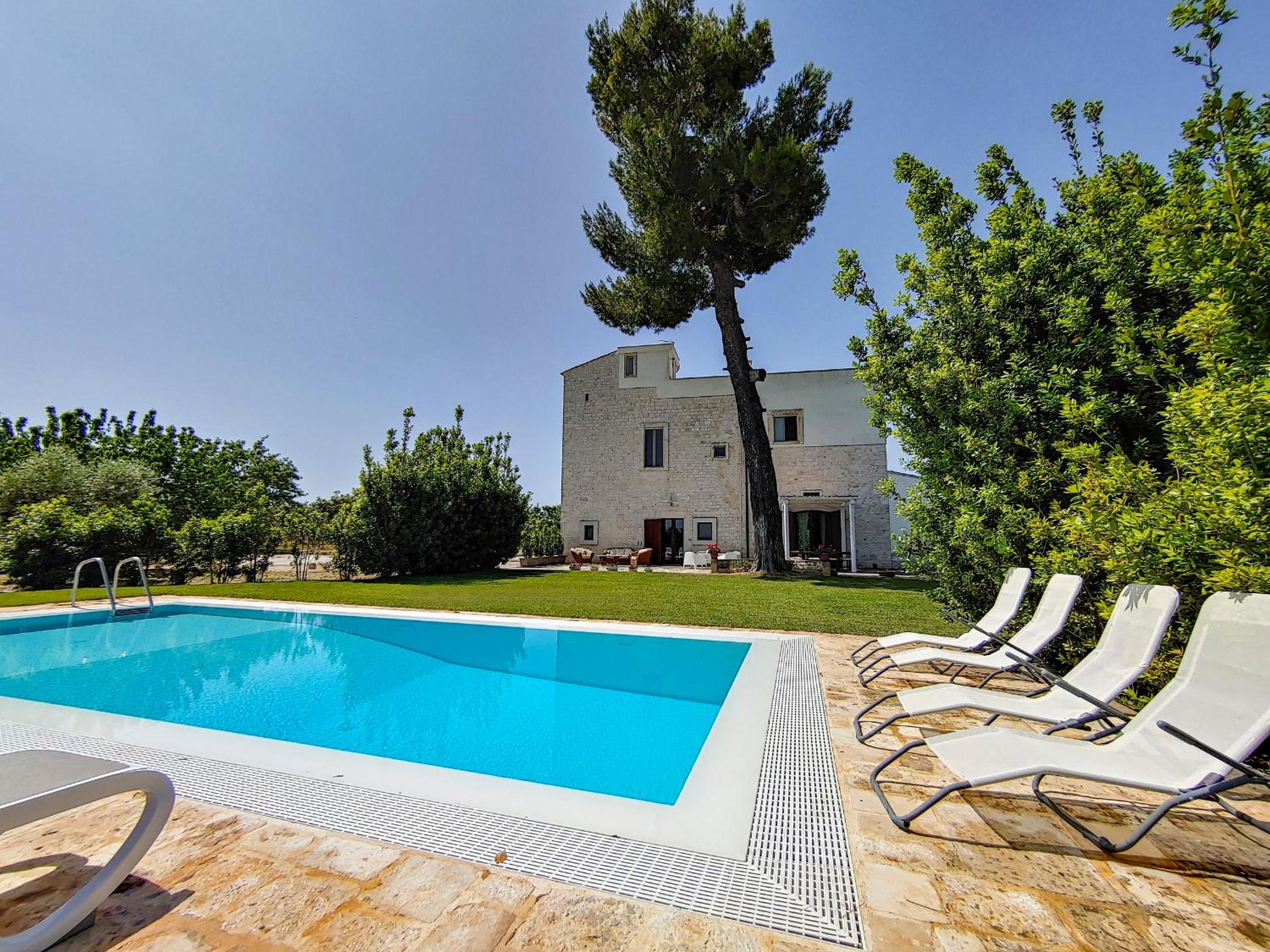 Casale Lillina view 2