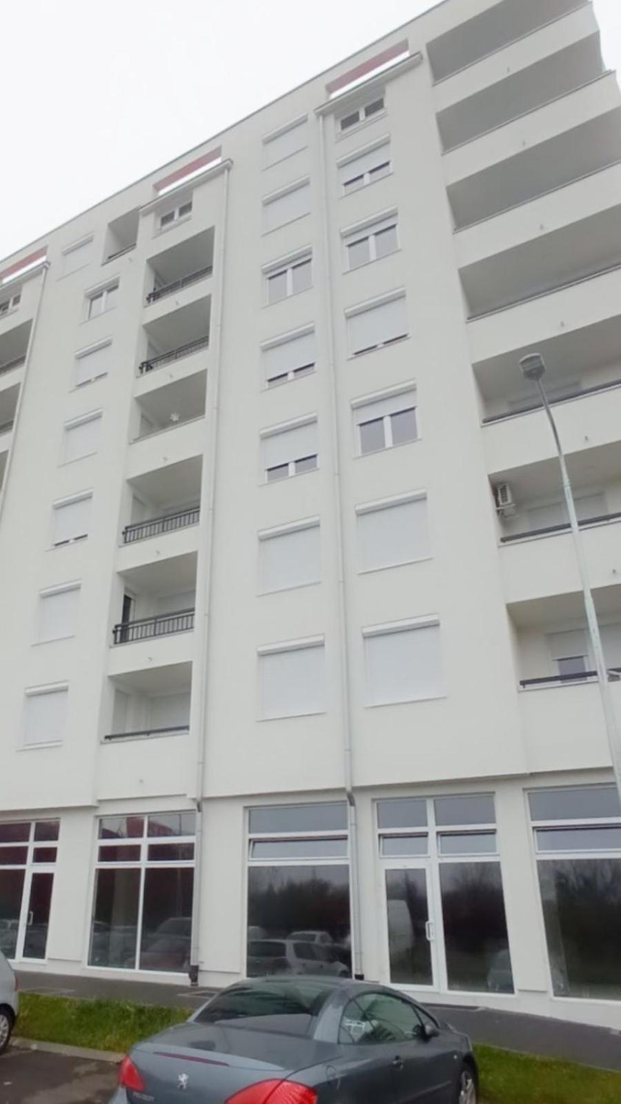 Avenoir Suite - main view
