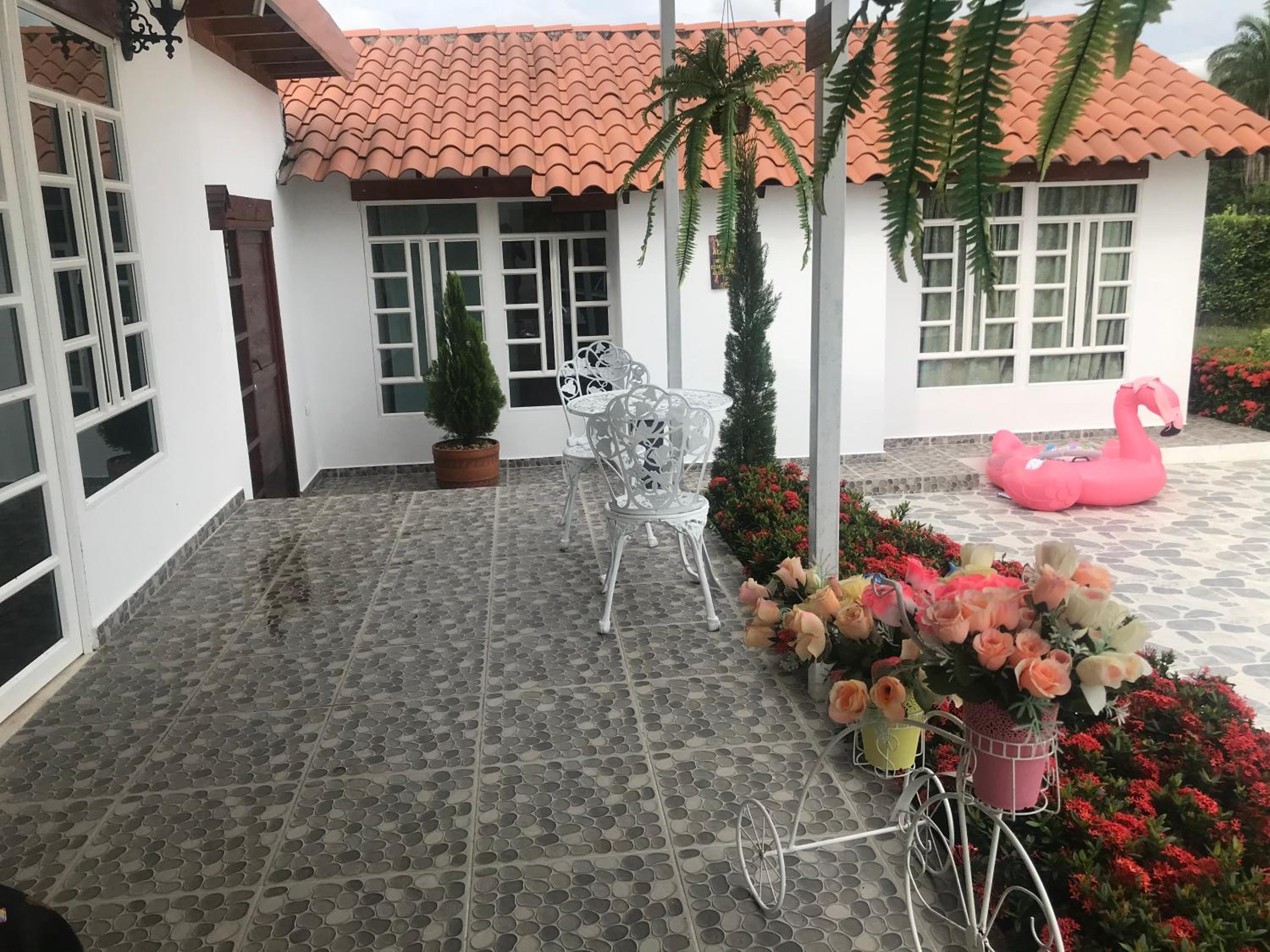 Hermosa Casa de campo grande con aire acon,wifi,piscina,billar !villa ensueño !