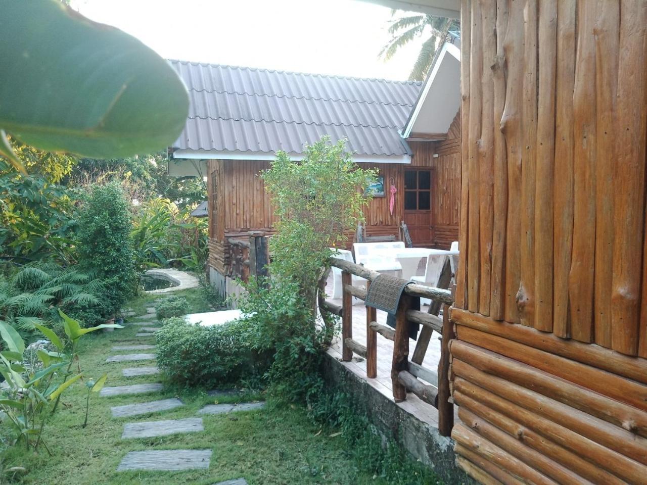 Photo 18