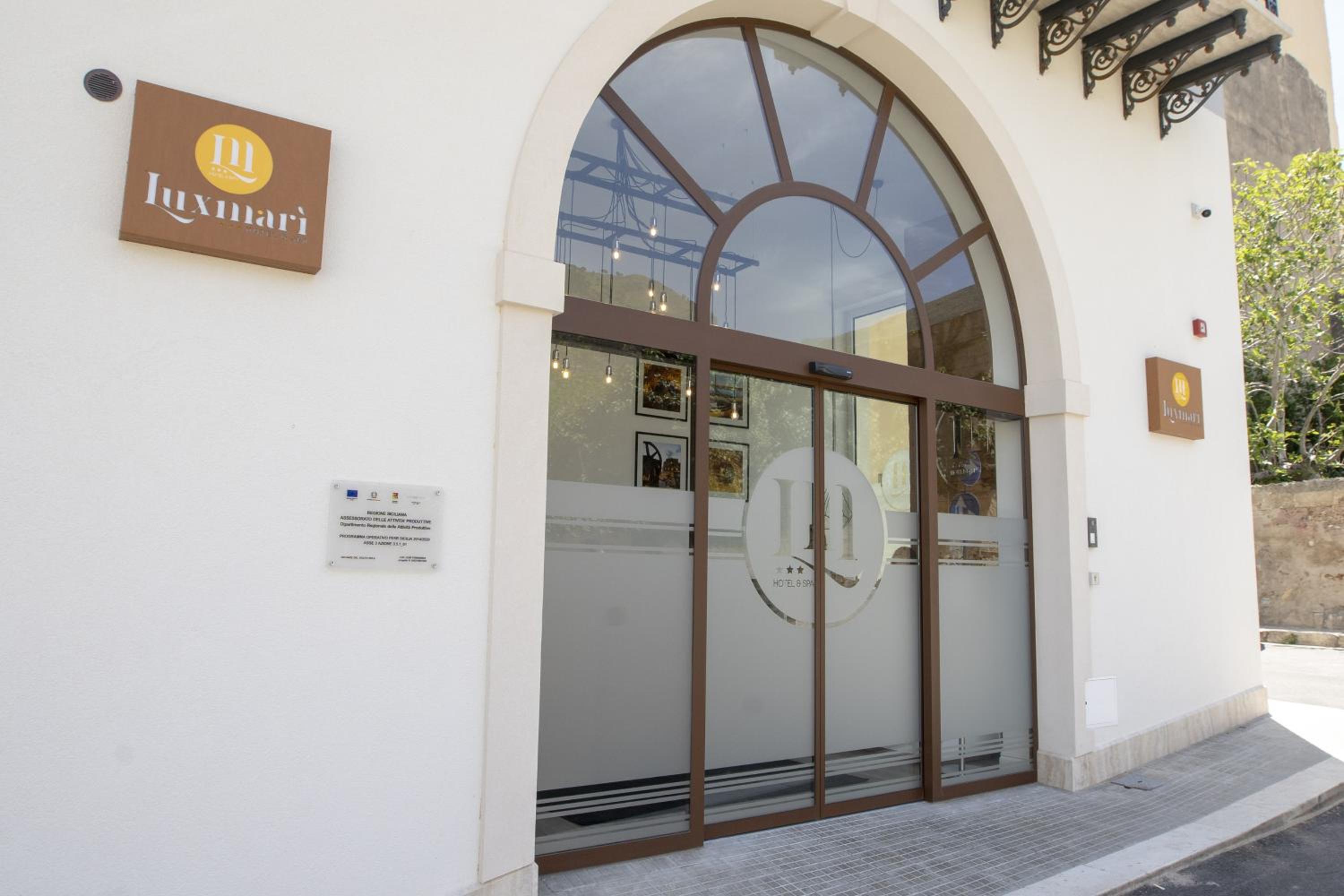 Hotel Luxmarì Hotel & Spa