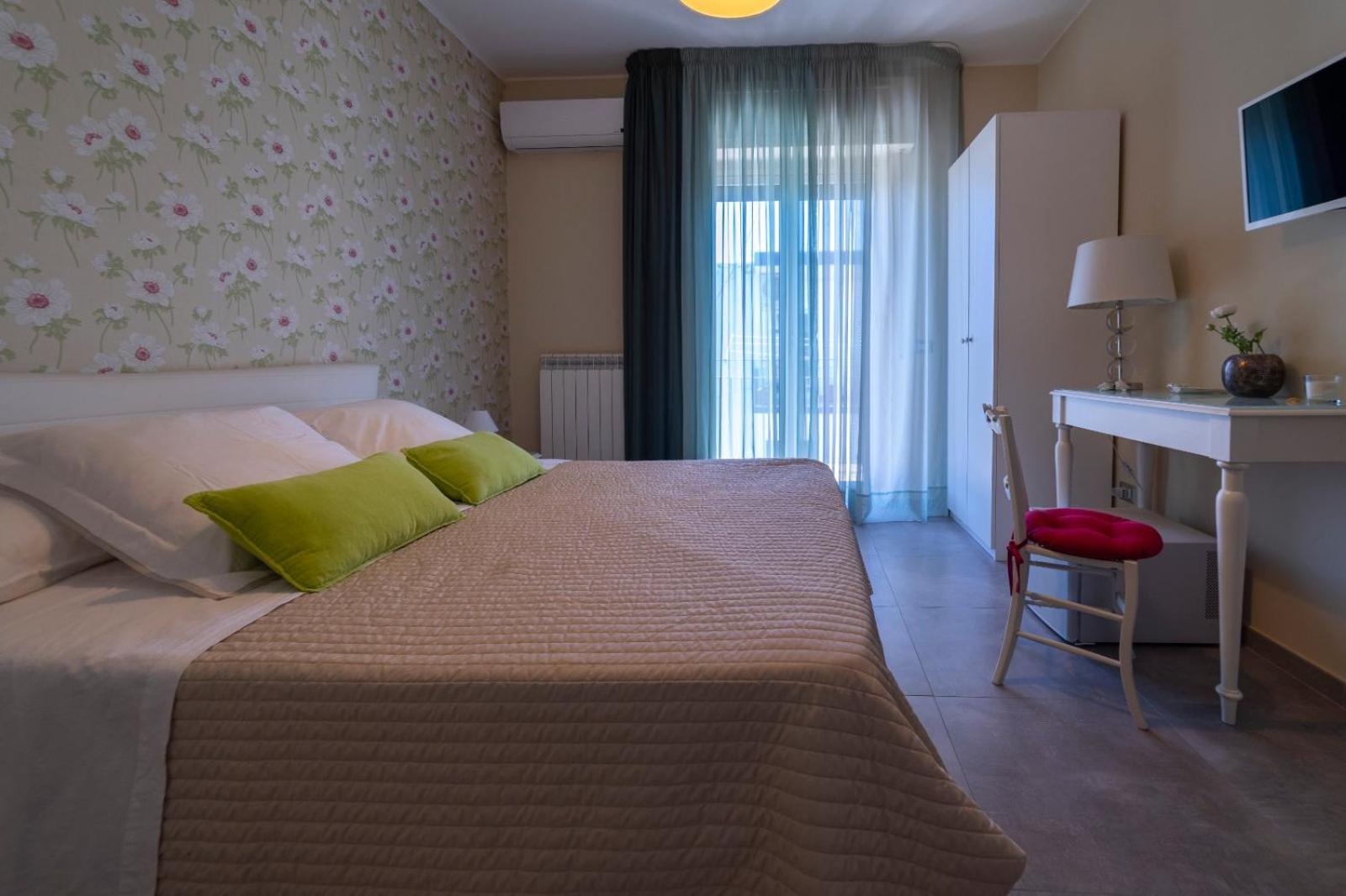 Catania Vacations - BB Attico 160 - Property Image 22