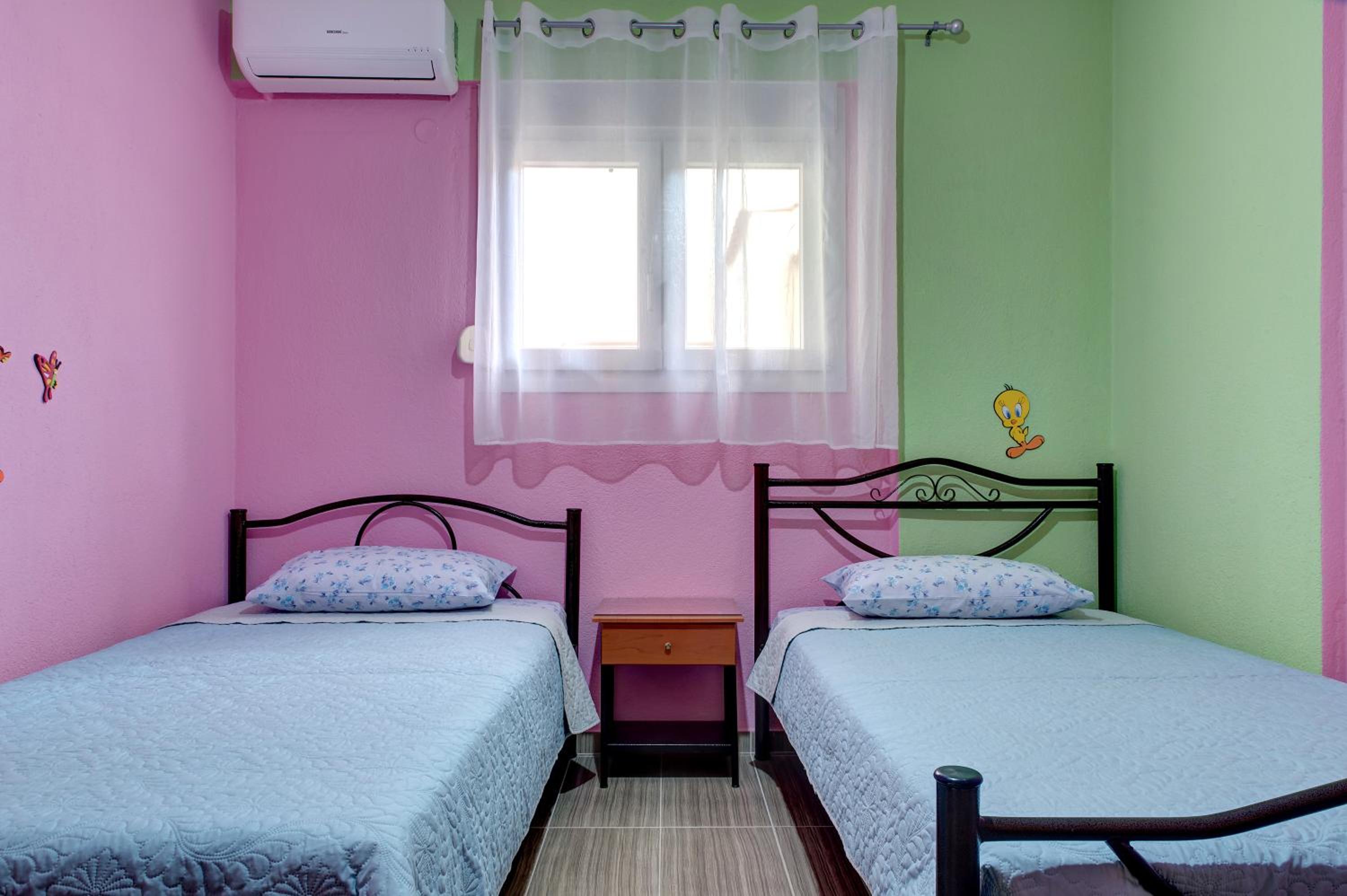 Achilleas Apartments