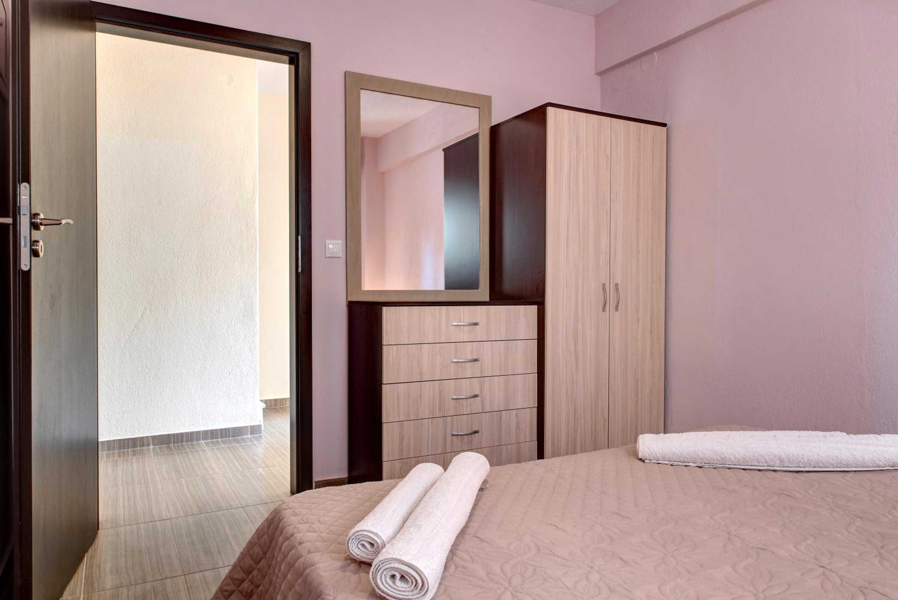 Achilleas Apartments