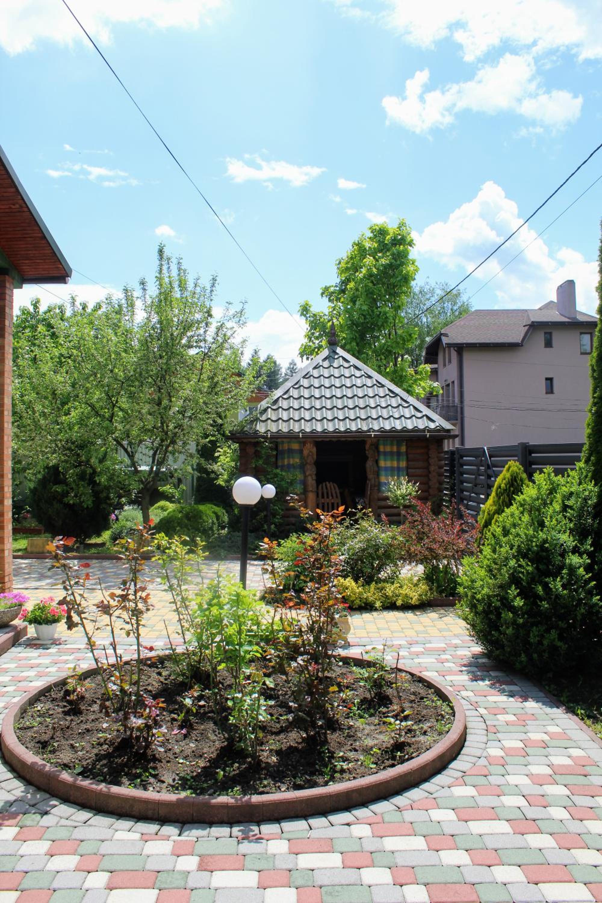 Photo 6