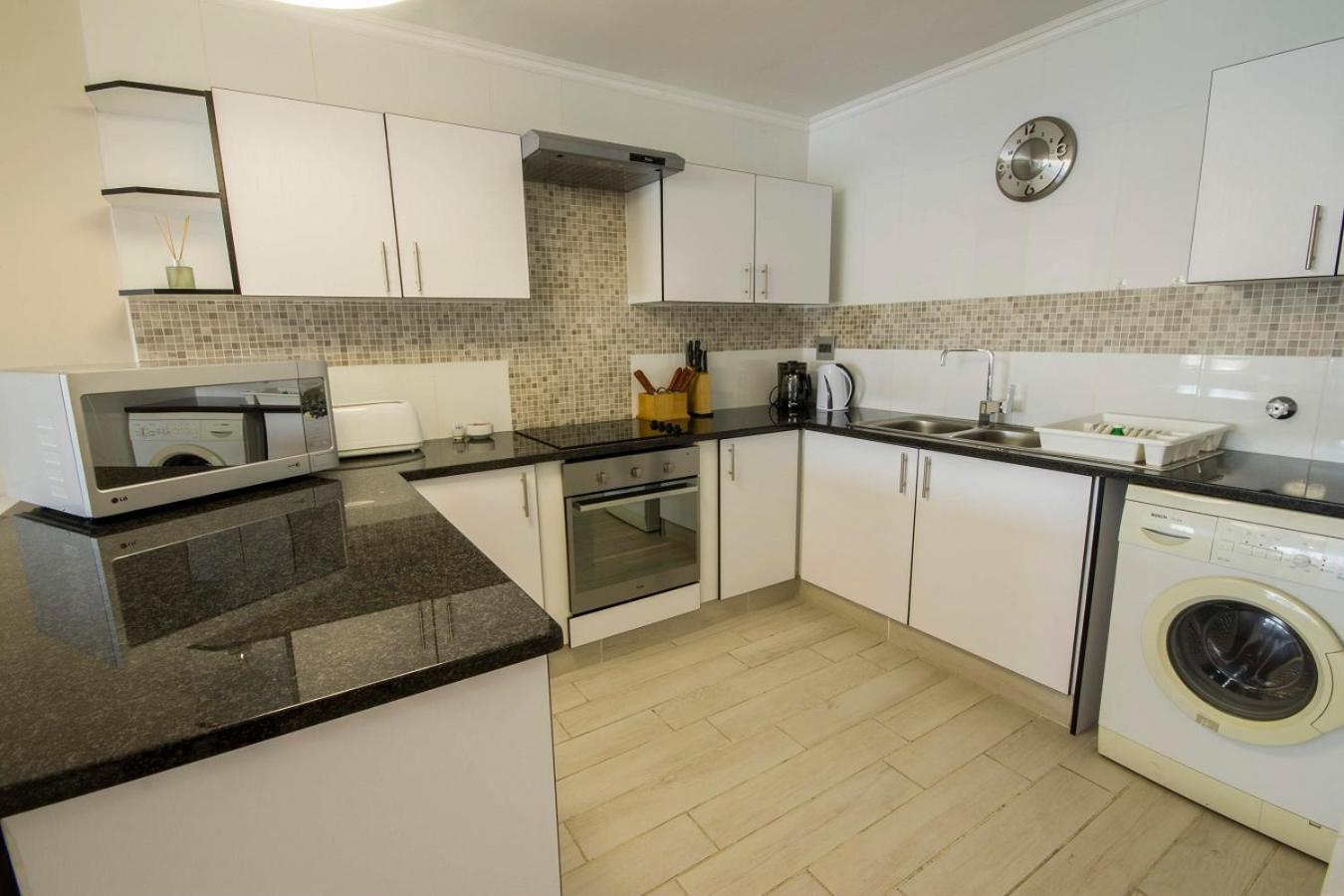 Laguna Grove Holiday Rentals