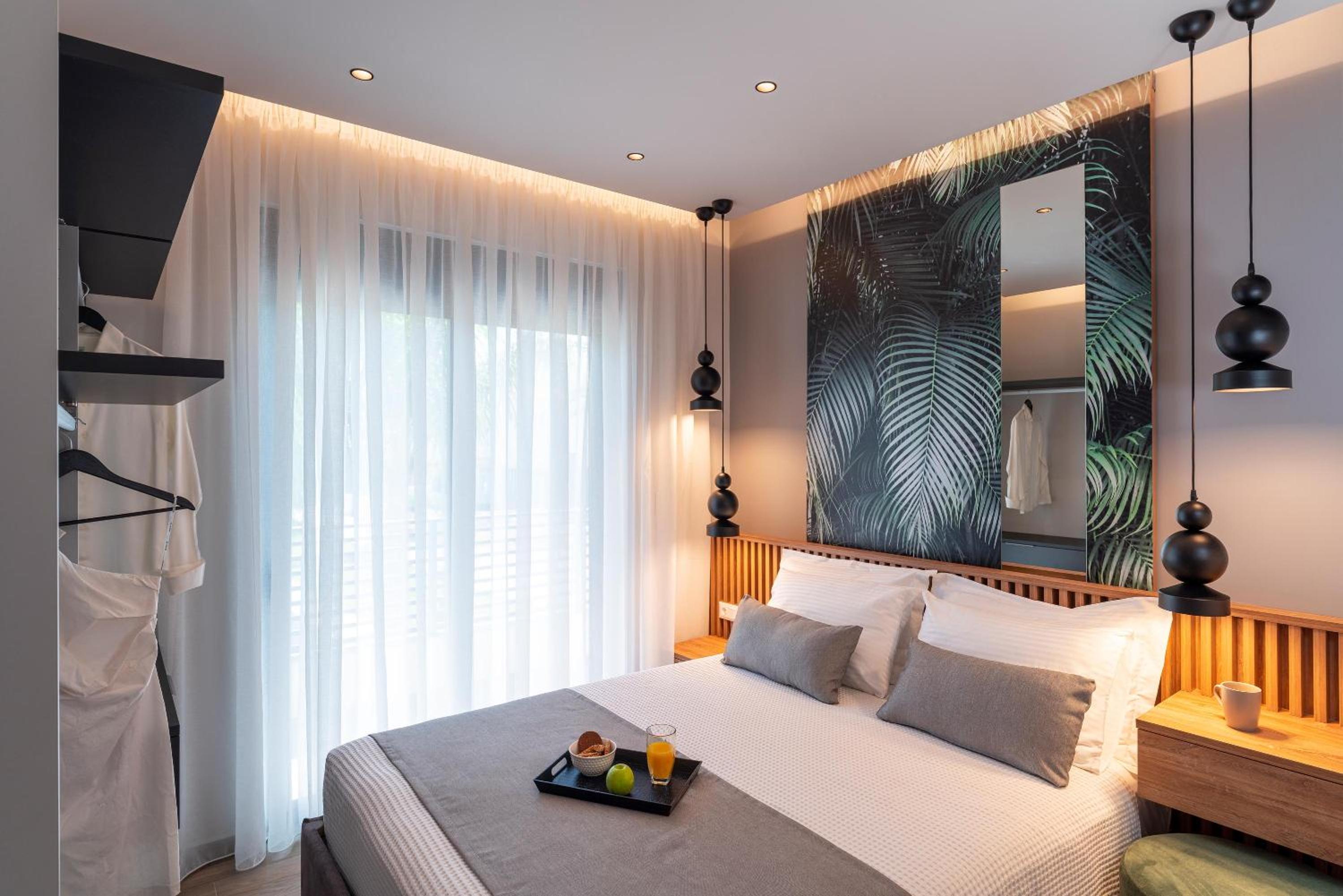 Palmeral Luxury Suites photo 5