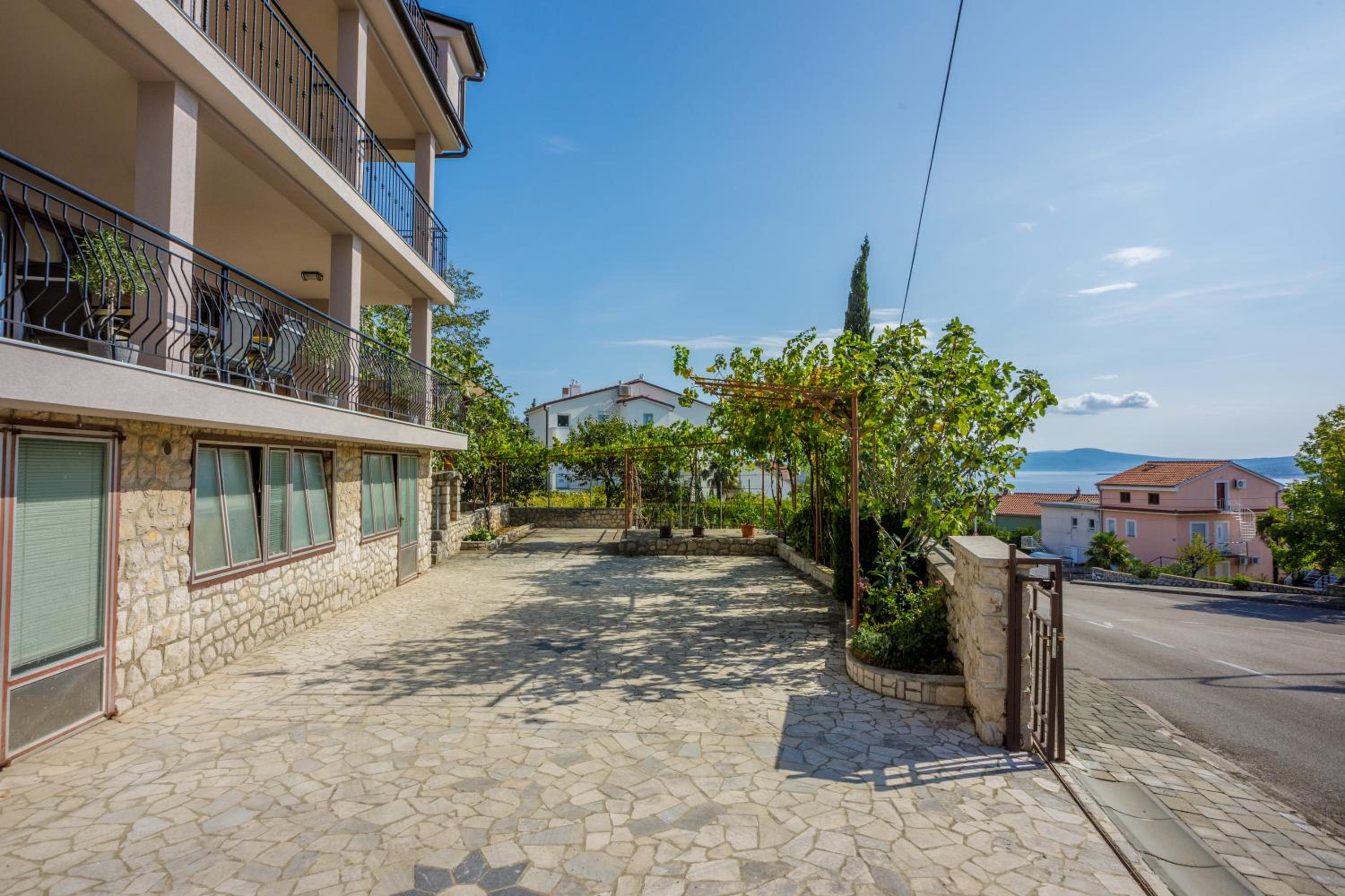 ANTON 2 Apartment with terrace and beautiful sea view view 4
