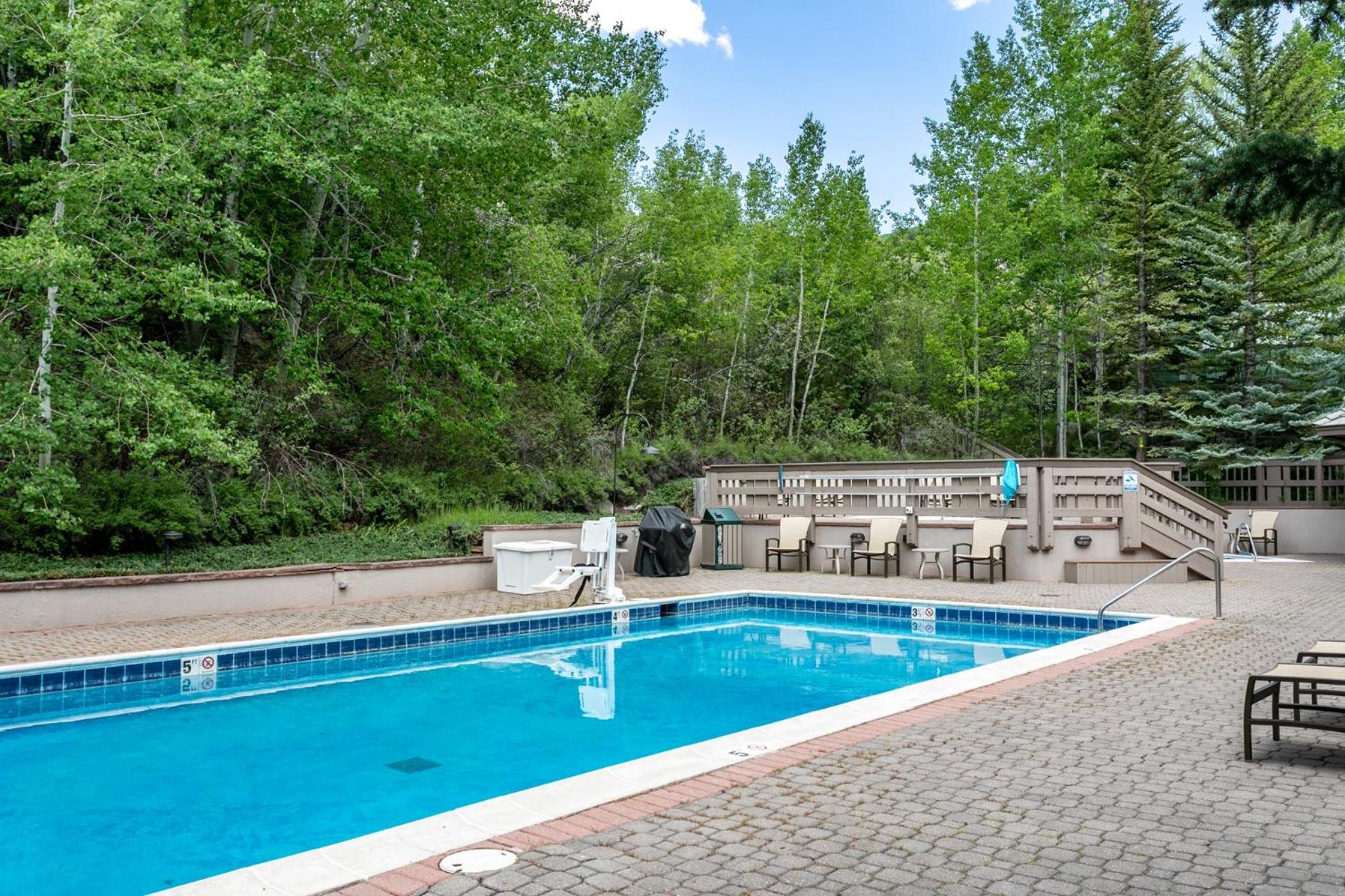 326 Kiva Condo access to Ski in Out