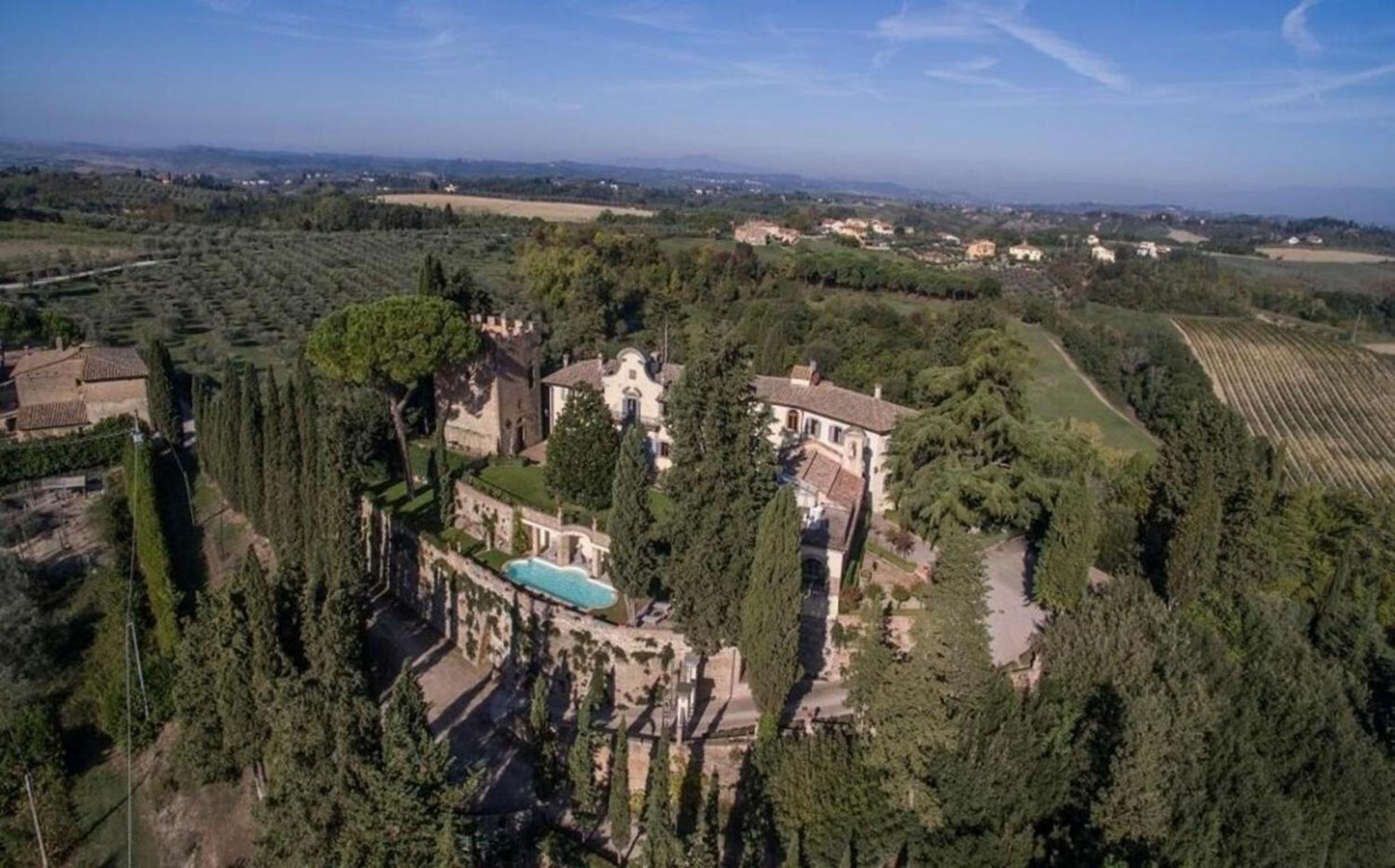 Castello di Renai view 3