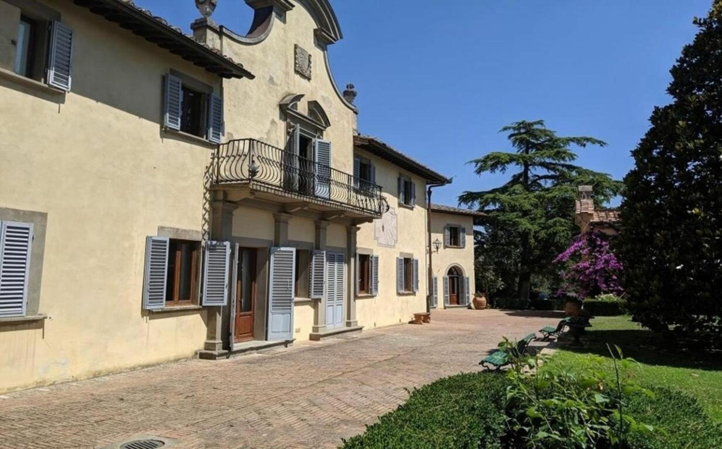 Castello di Renai view 4