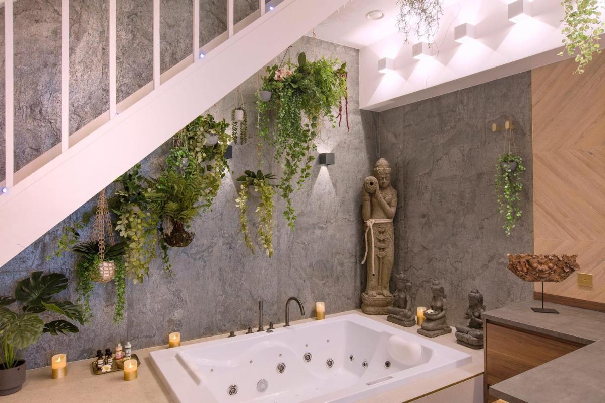 GuestReady - Amazing Bali-inspired Retreat in Paris 5th!