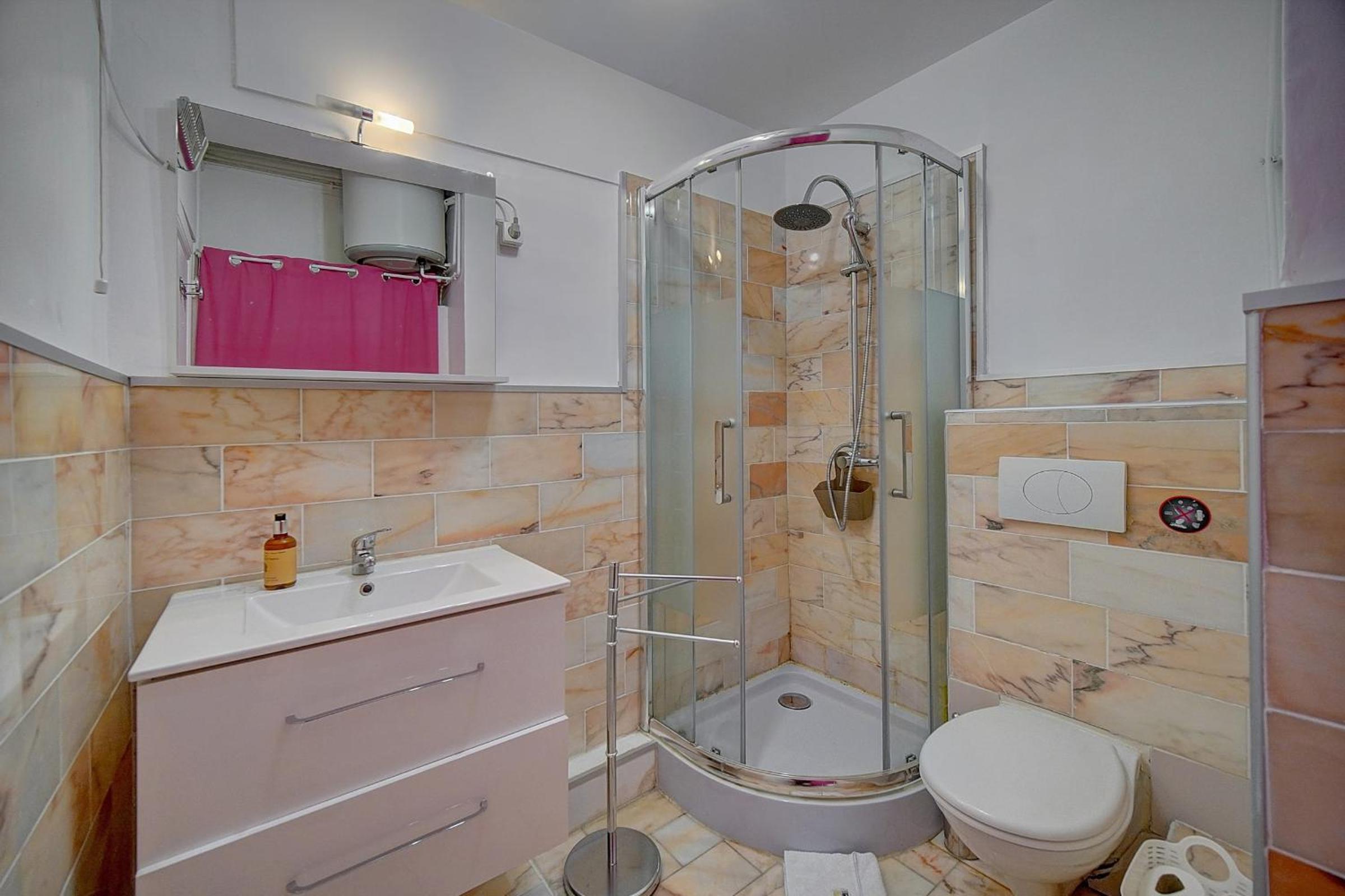 IMMOGROOM - 5 min from beaches - Suquet - AC view 3