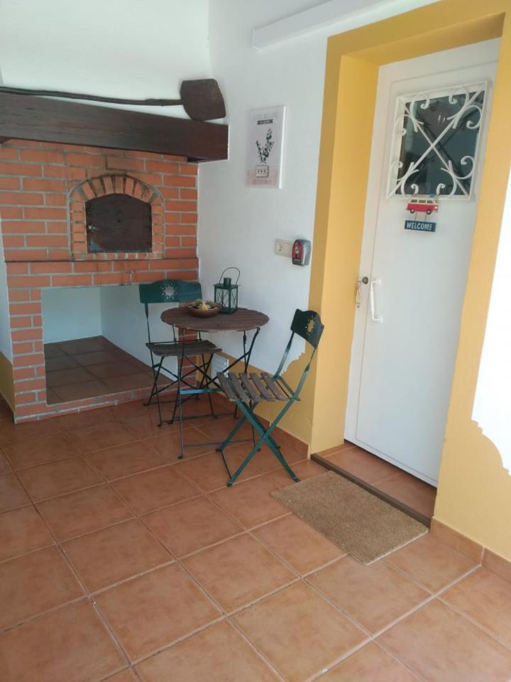 DEl Rey Guest House view 2