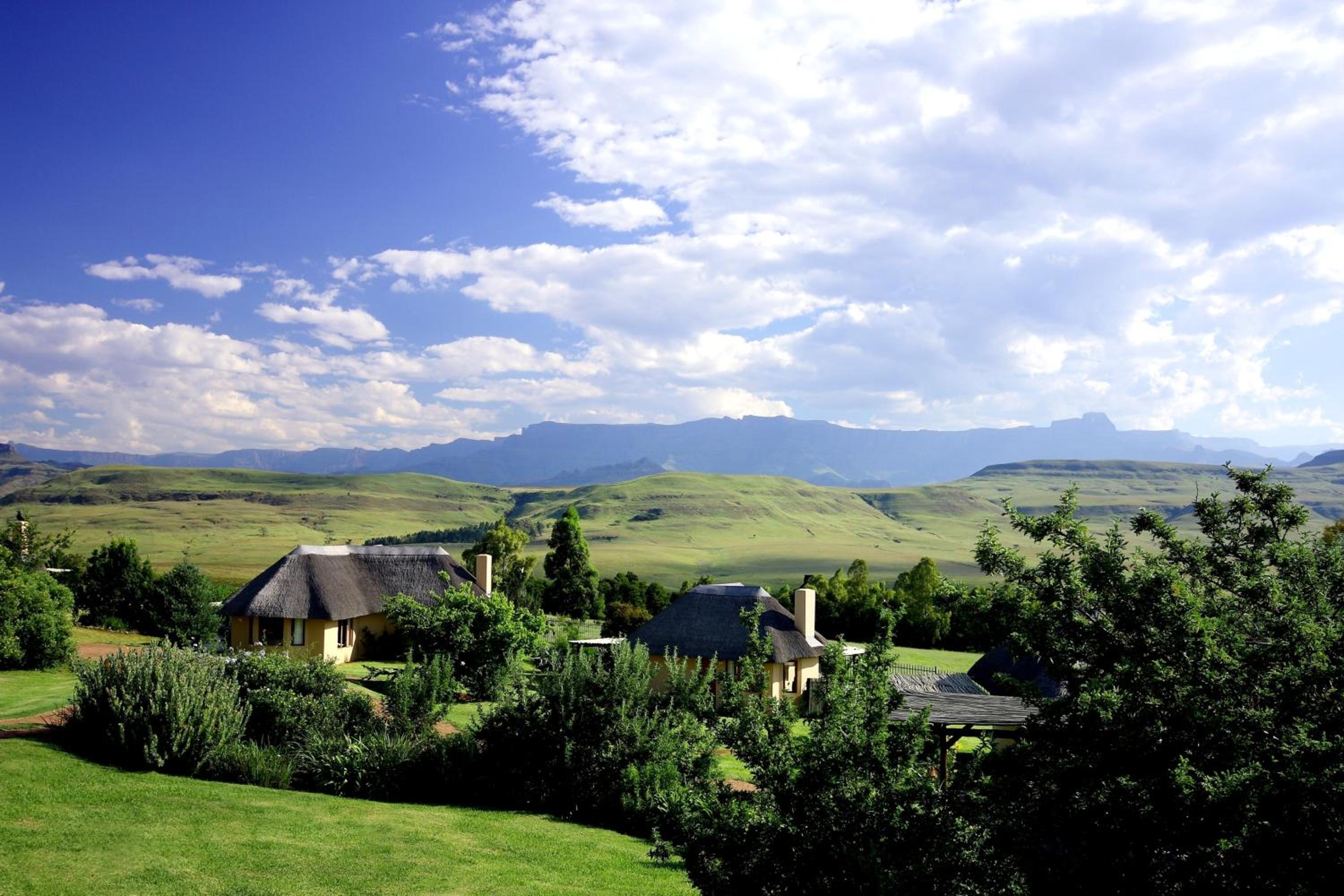 Montusi Mountain Lodge view 4