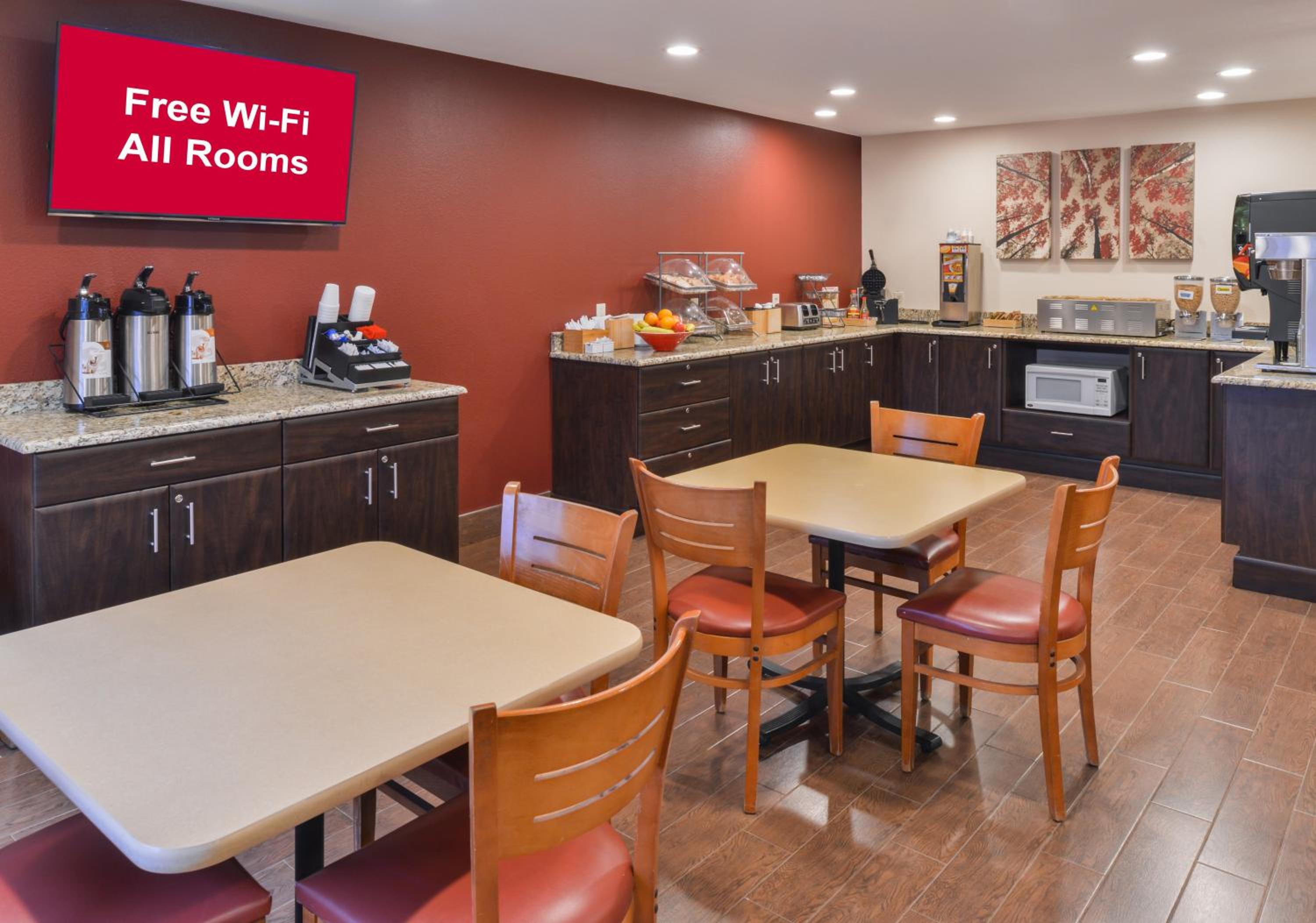 Danville Vacations - Red Roof Inn  Suites Danville, IL - Property Image 5