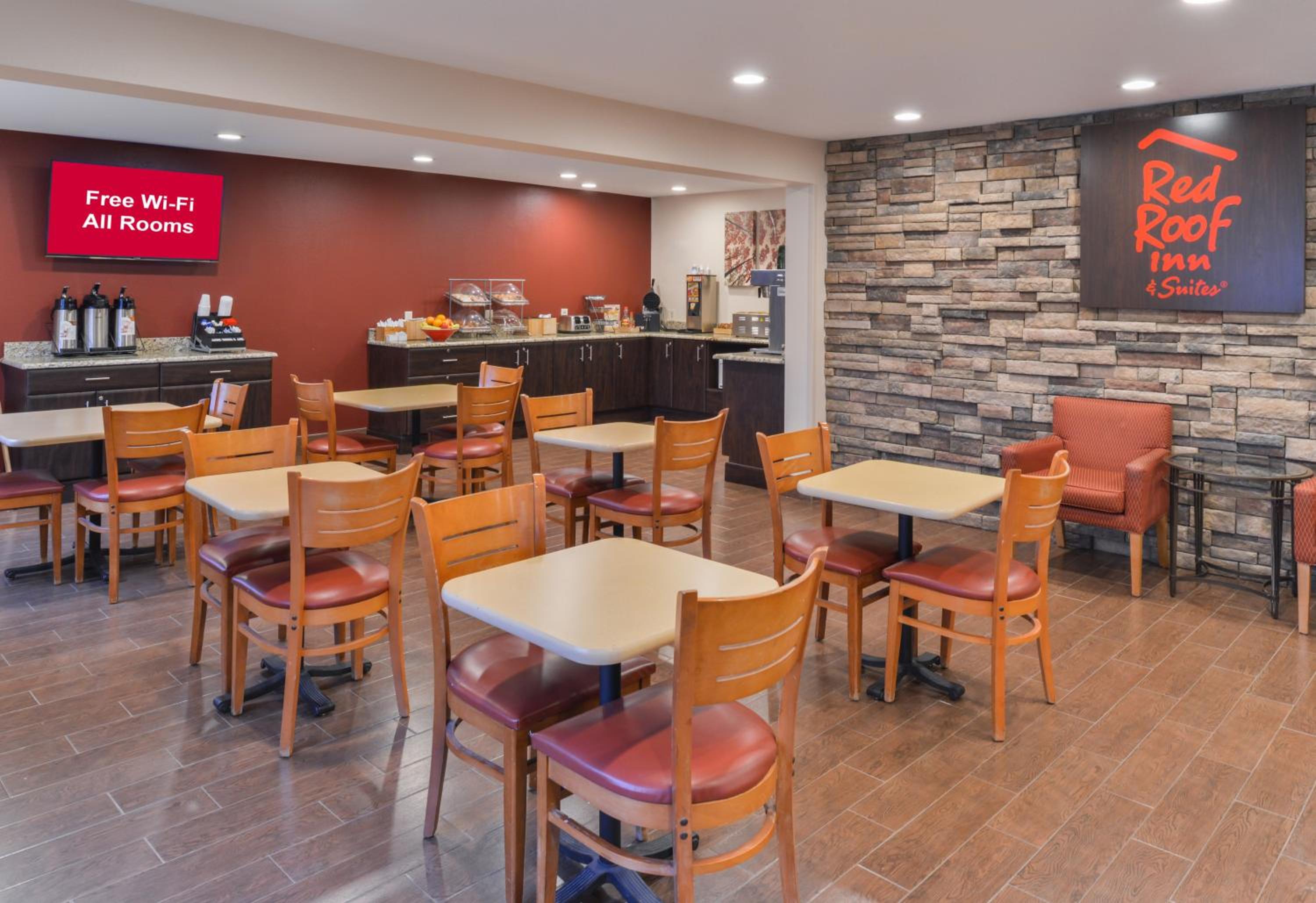 Danville Vacations - Red Roof Inn  Suites Danville, IL - Property Image 21