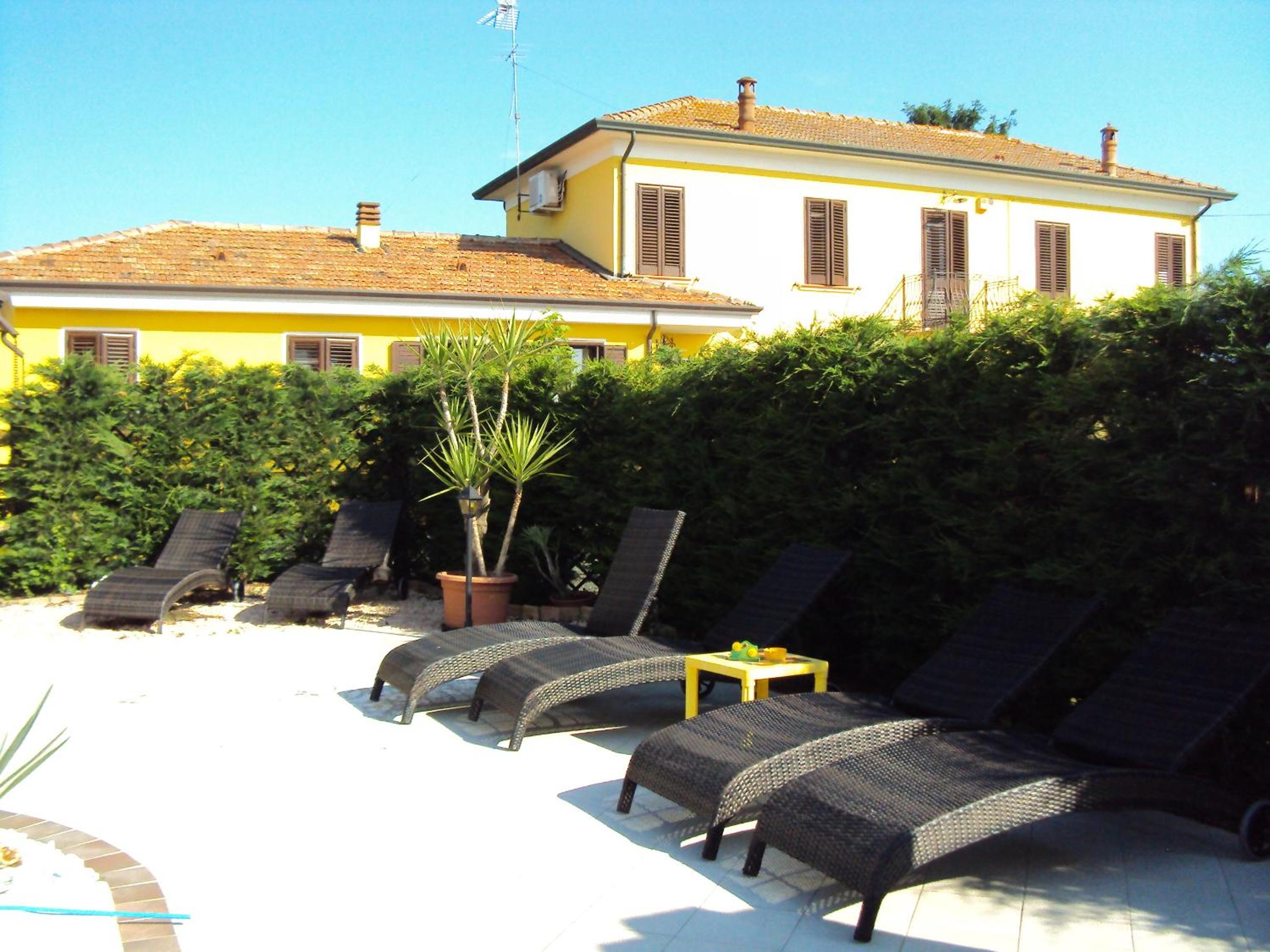 Casa di Campagna B&B La Corte Ferrara