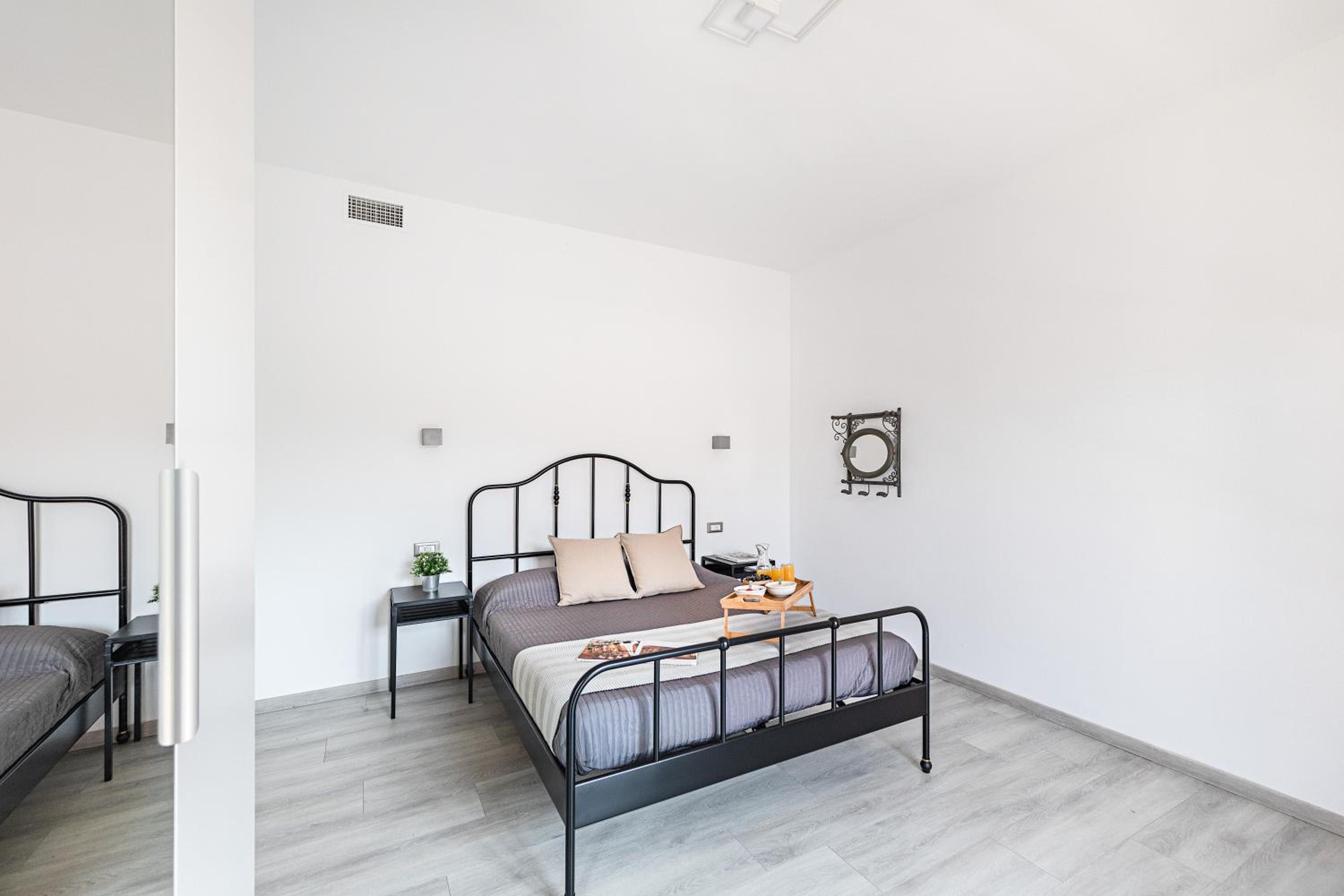 Sirmione Vacations - Il Quadrifoglio D4 Apartment by Wonderful Italy - Property Image 4